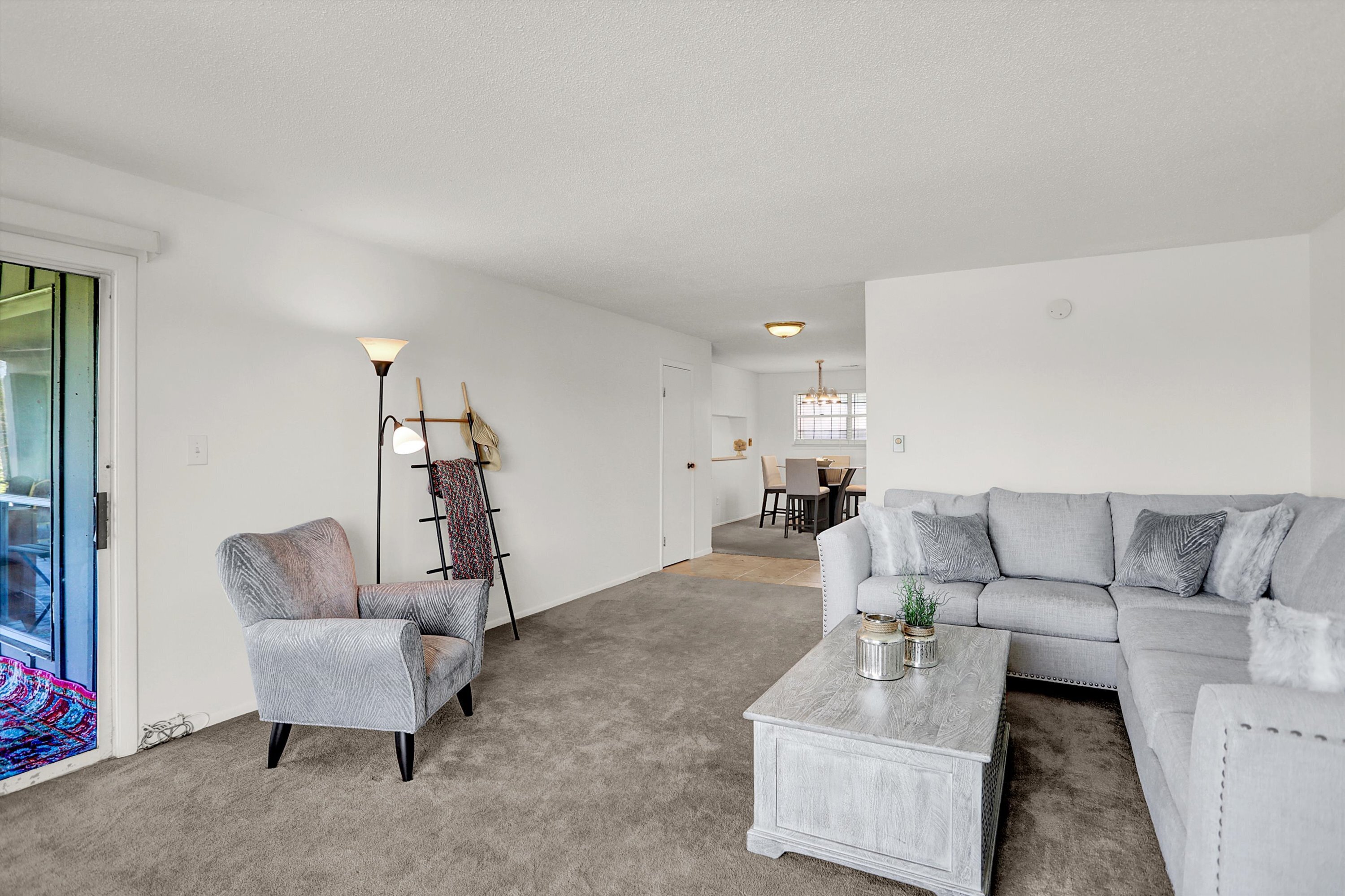 3016 Lake Shore Drive Unit: UNIT F