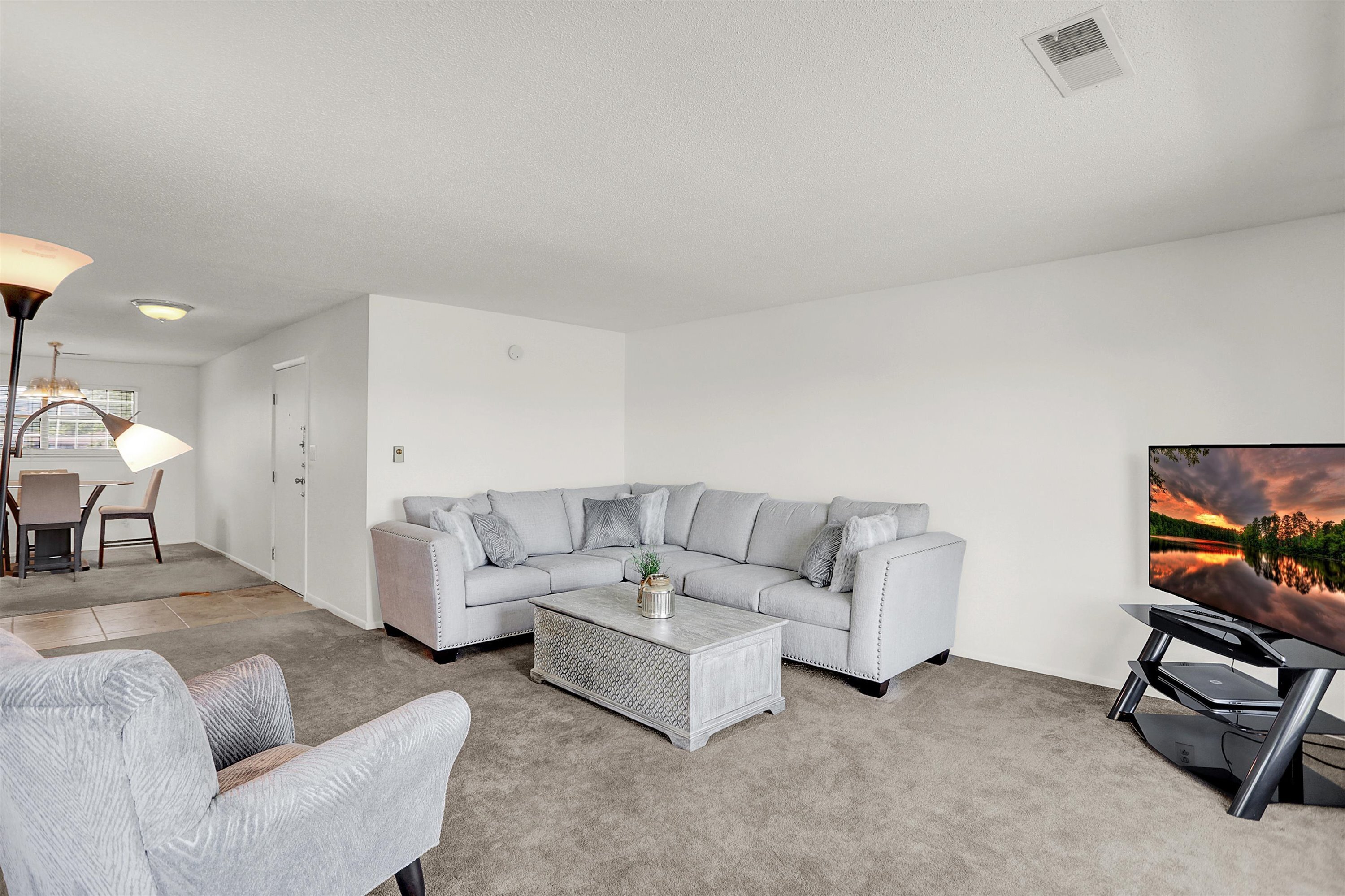 3016 Lake Shore Drive Unit: UNIT F