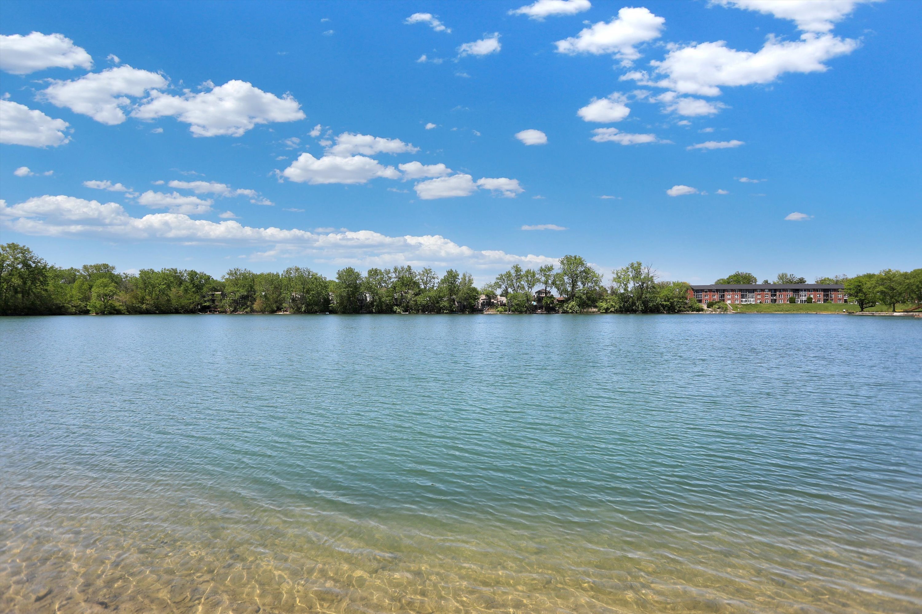3016 Lake Shore Drive Unit: UNIT F