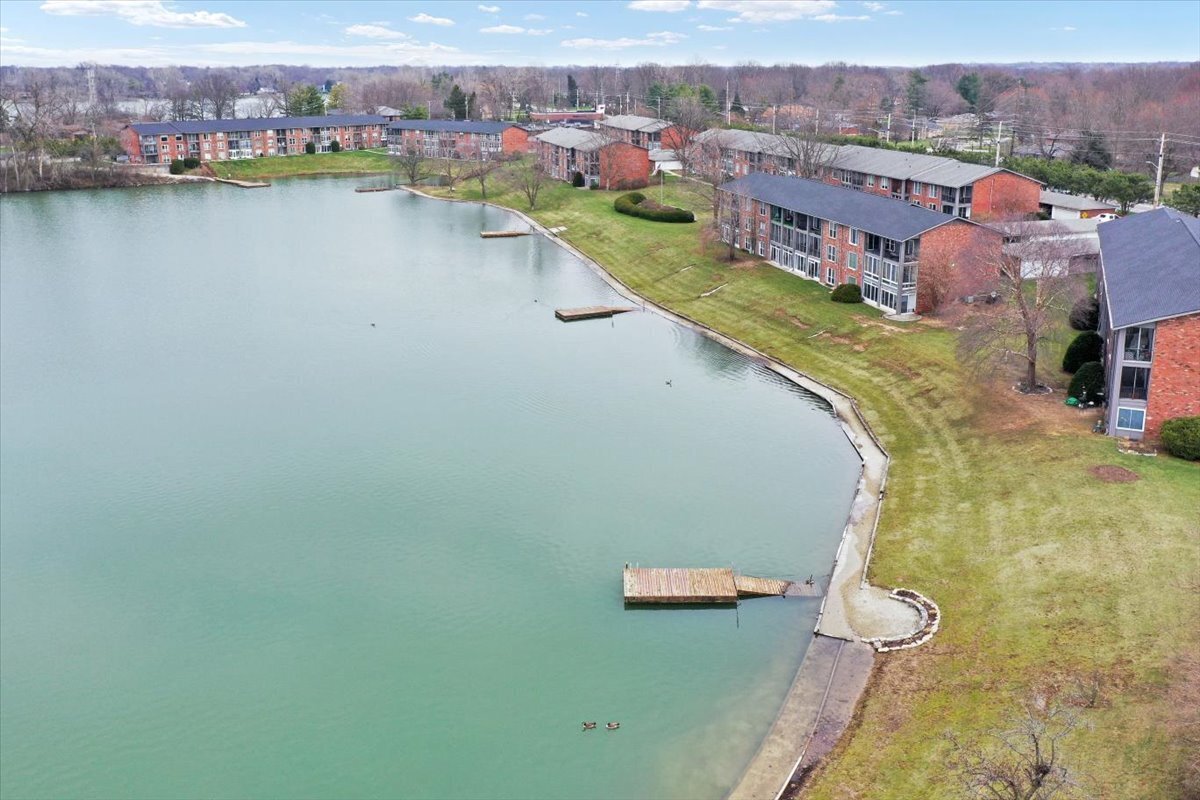 3016 Lake Shore Drive Unit: UNIT F