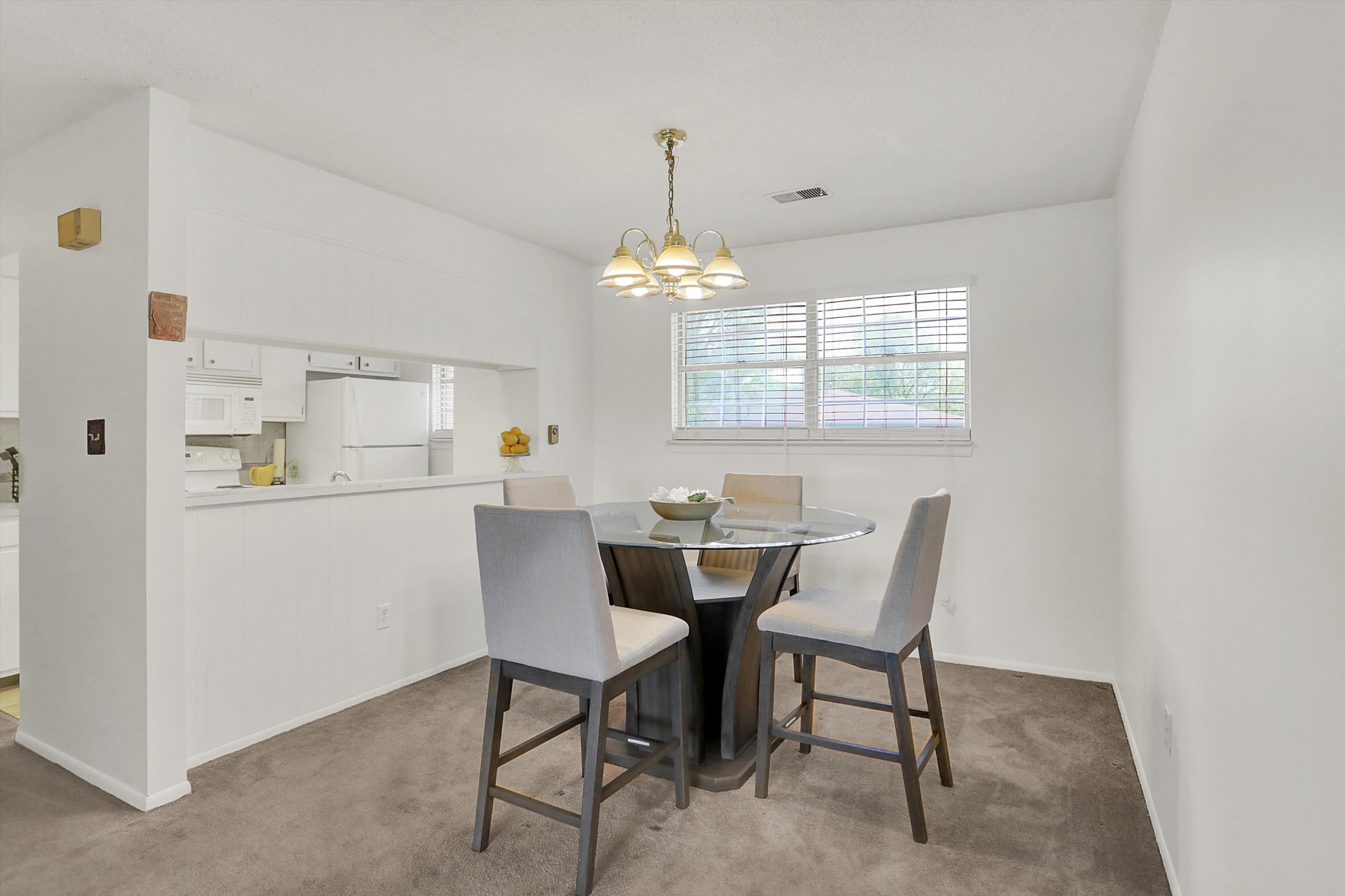 3016 Lake Shore Drive Unit: UNIT F