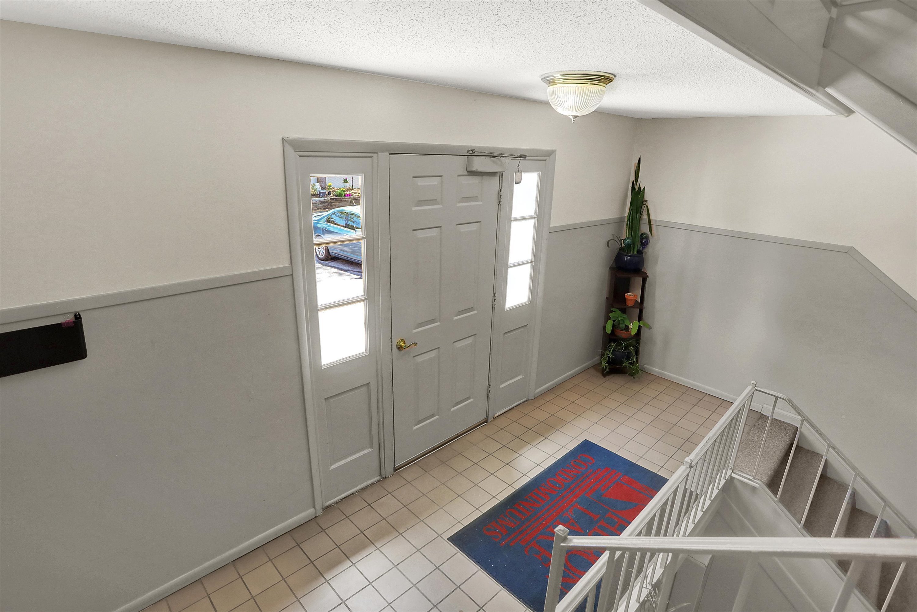 3016 Lake Shore Drive Unit: UNIT F