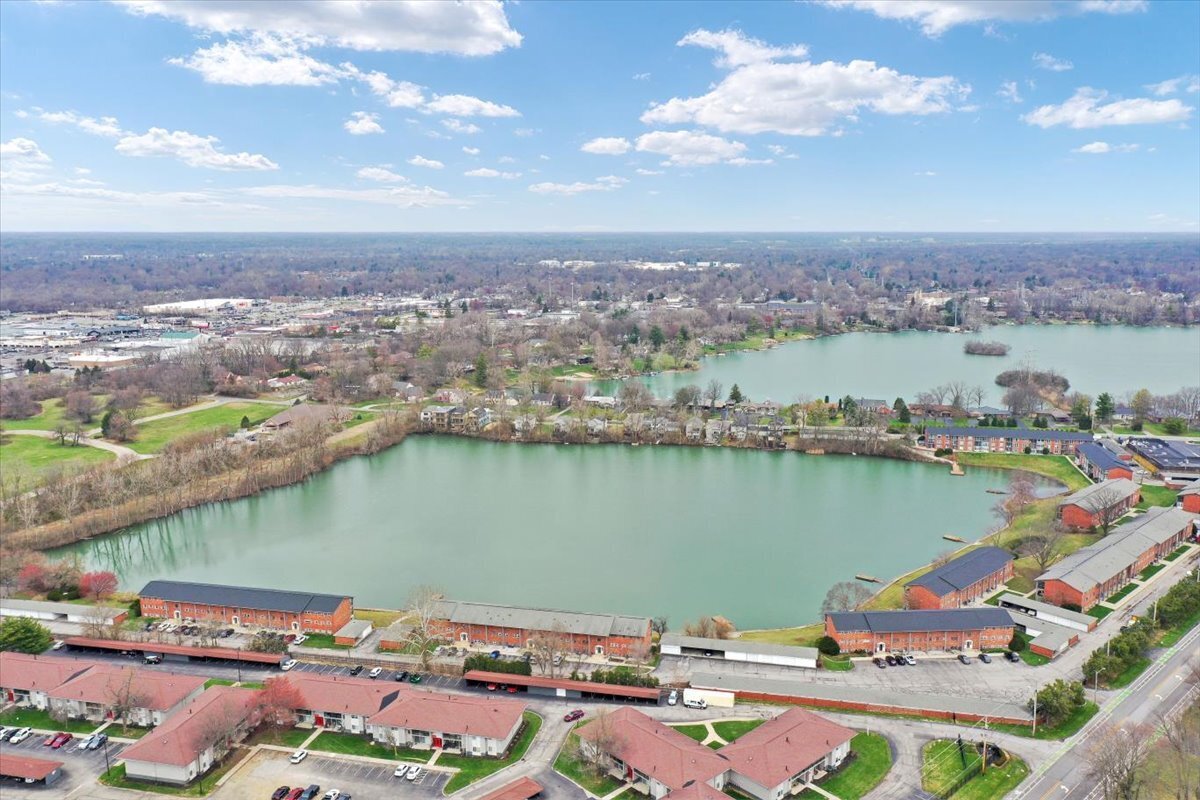 3016 Lake Shore Drive Unit: UNIT F
