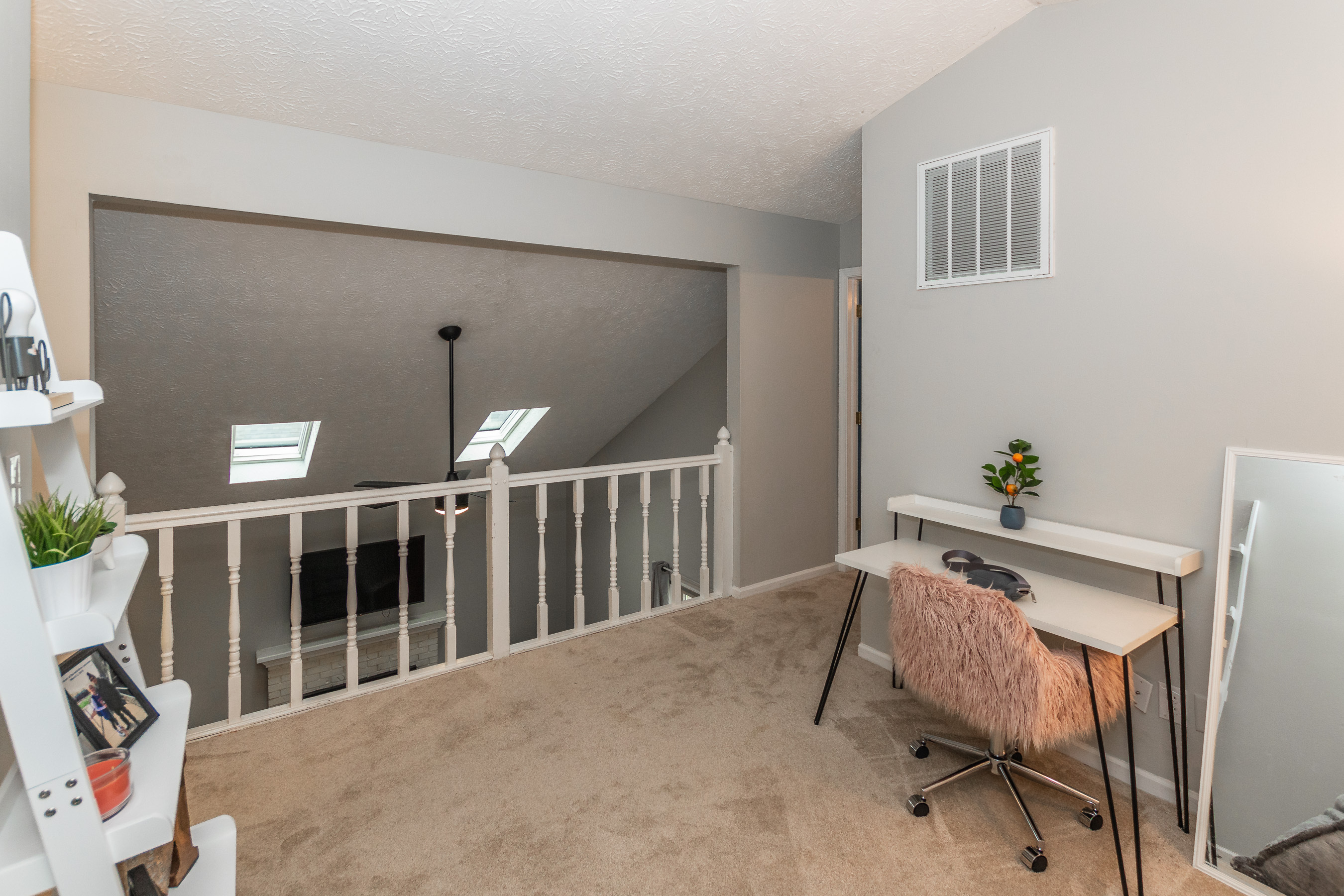 11679 Buttonwood Drive