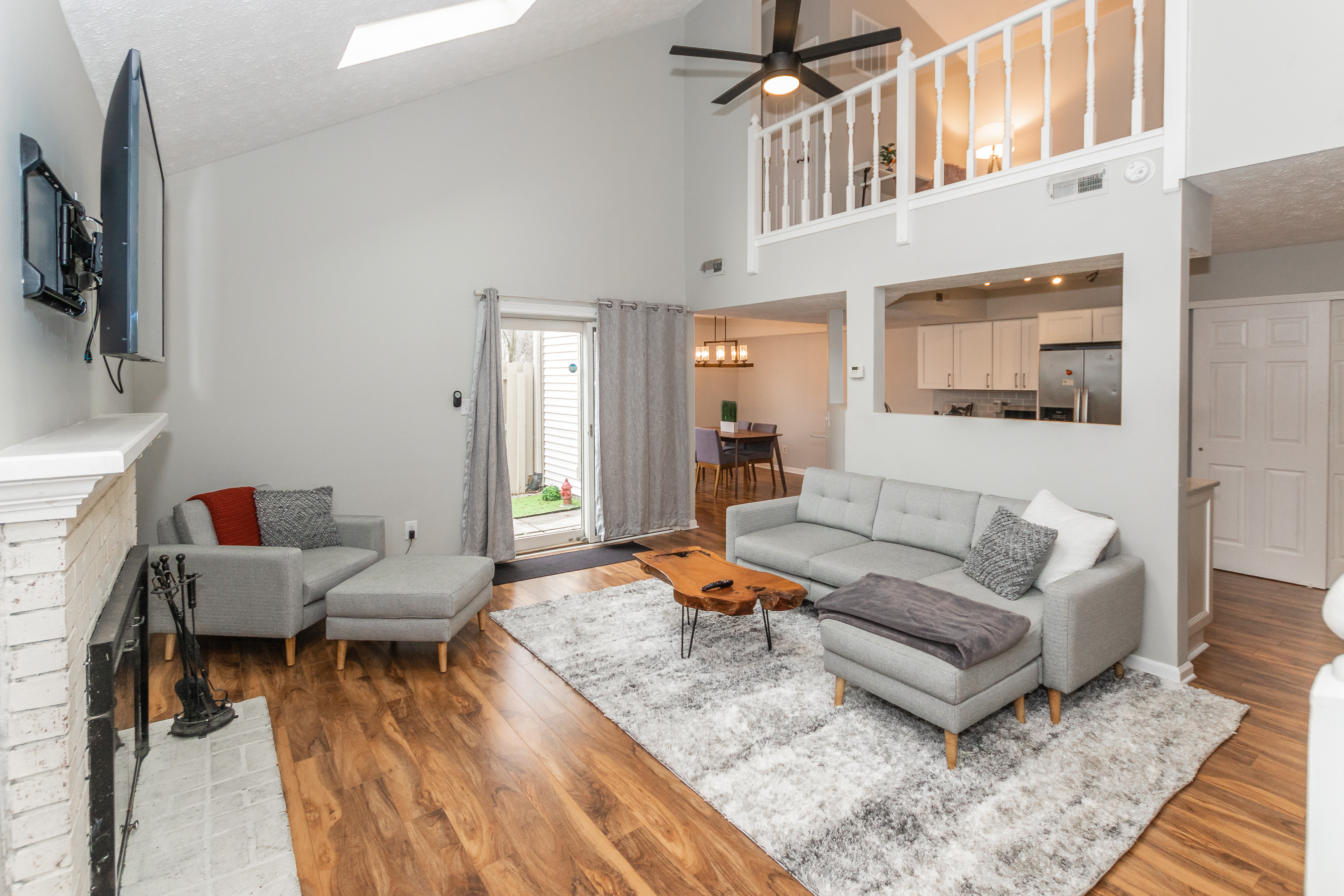11679 Buttonwood Drive