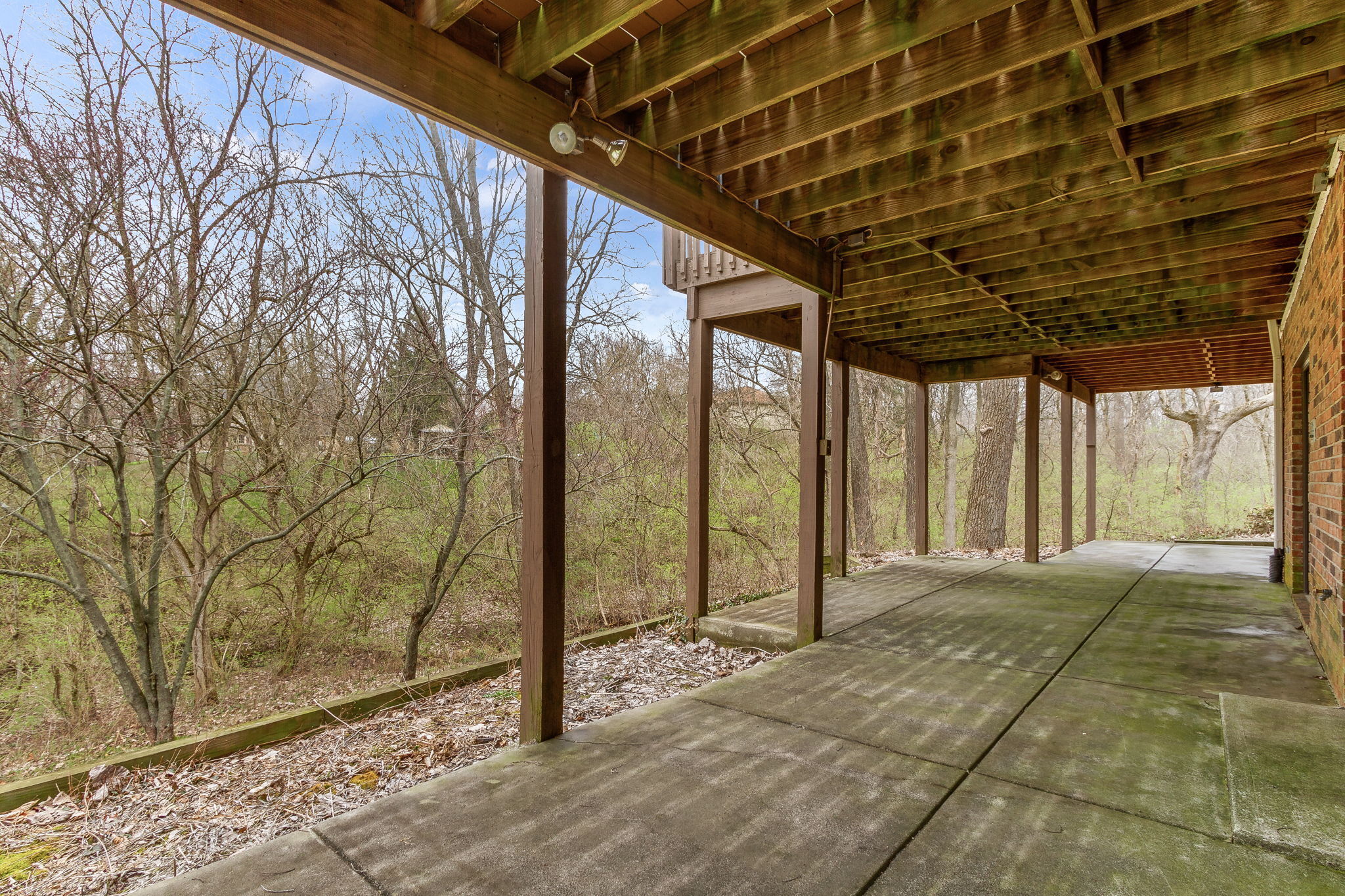 6716 Thoroughbred Drive