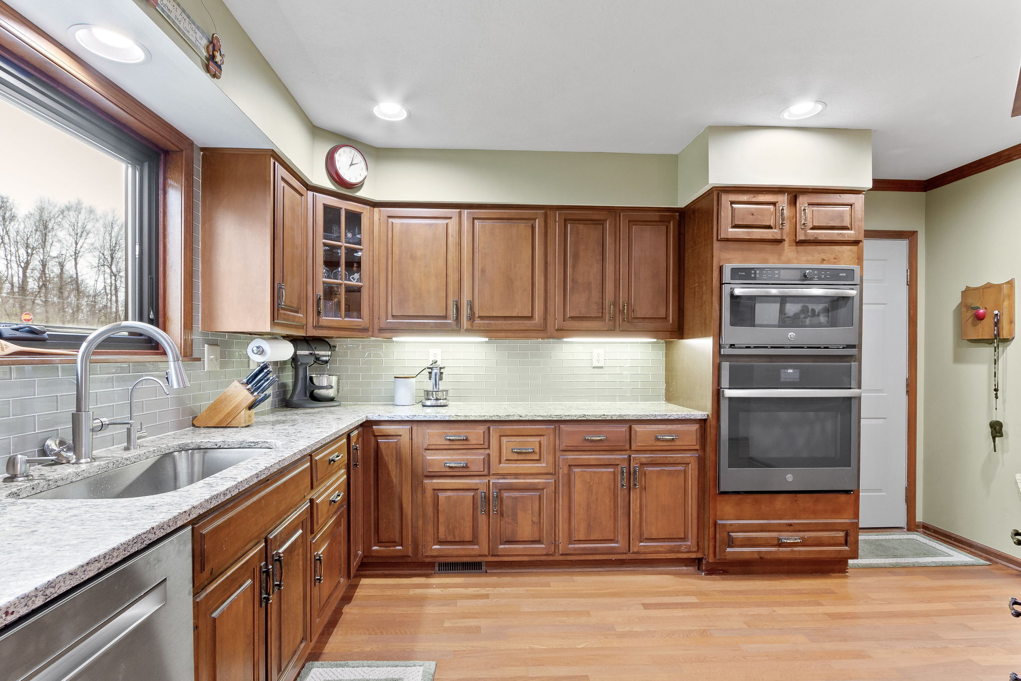 6716 Thoroughbred Drive