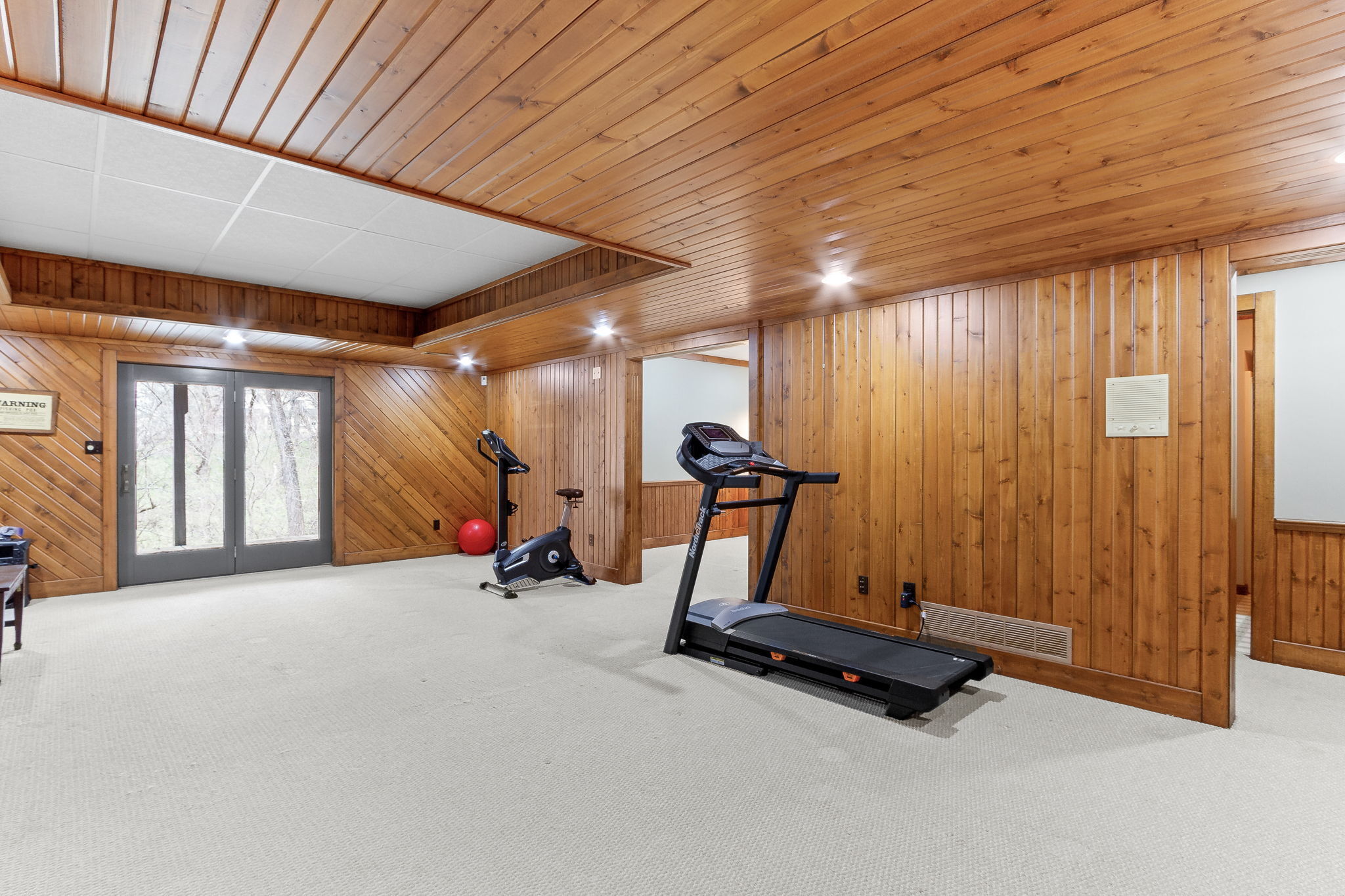 6716 Thoroughbred Drive