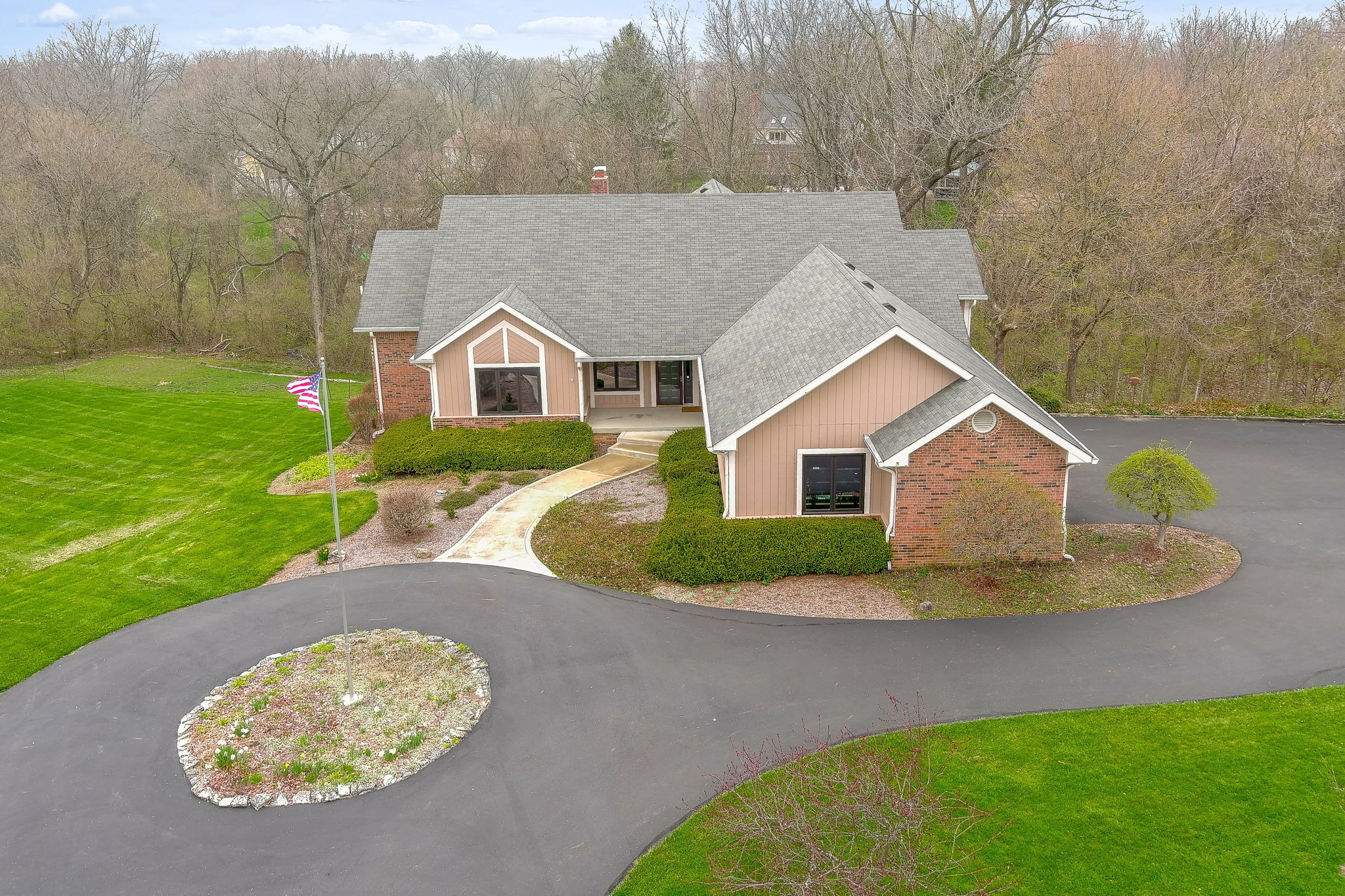6716 Thoroughbred Drive