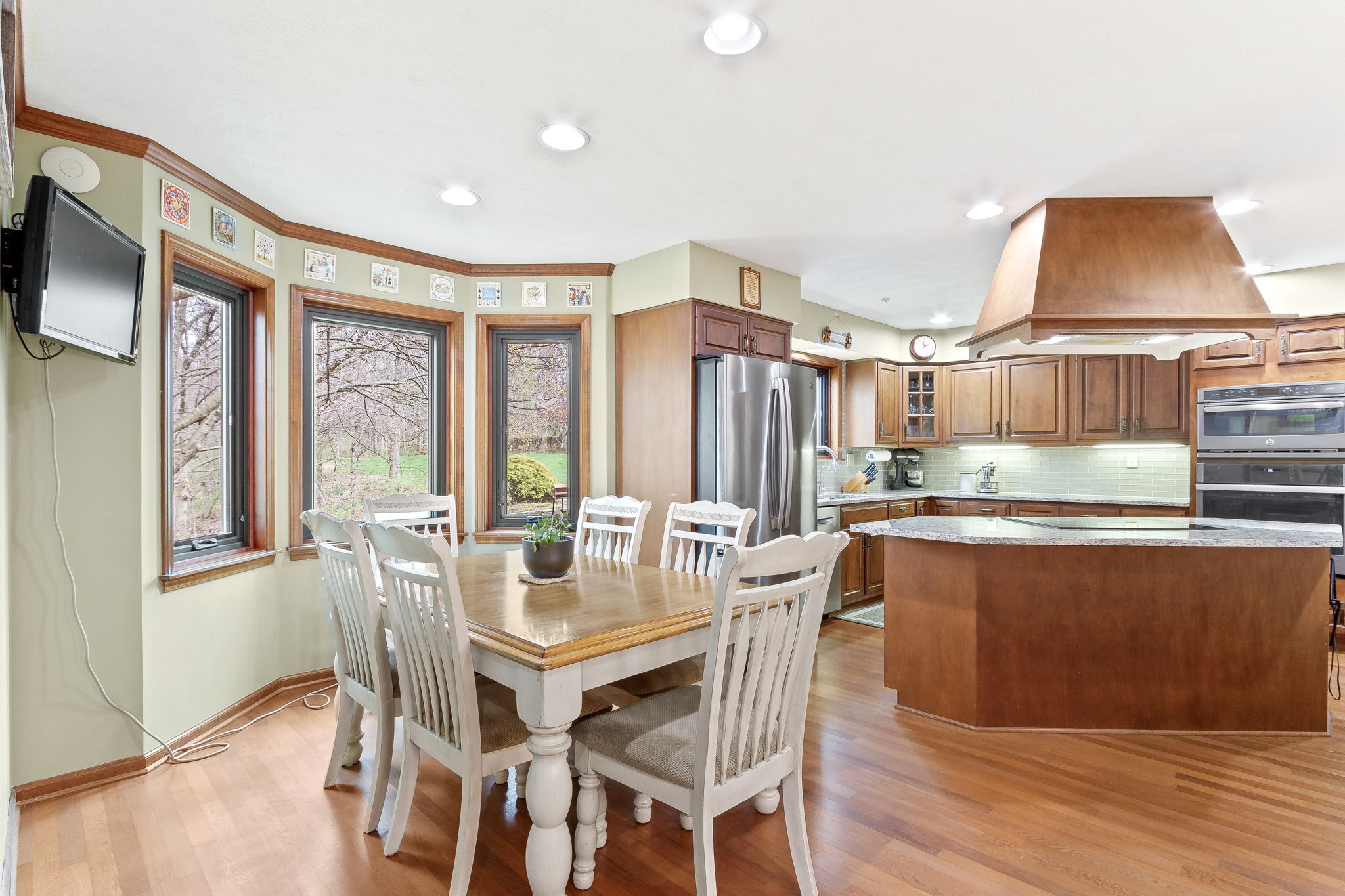 6716 Thoroughbred Drive