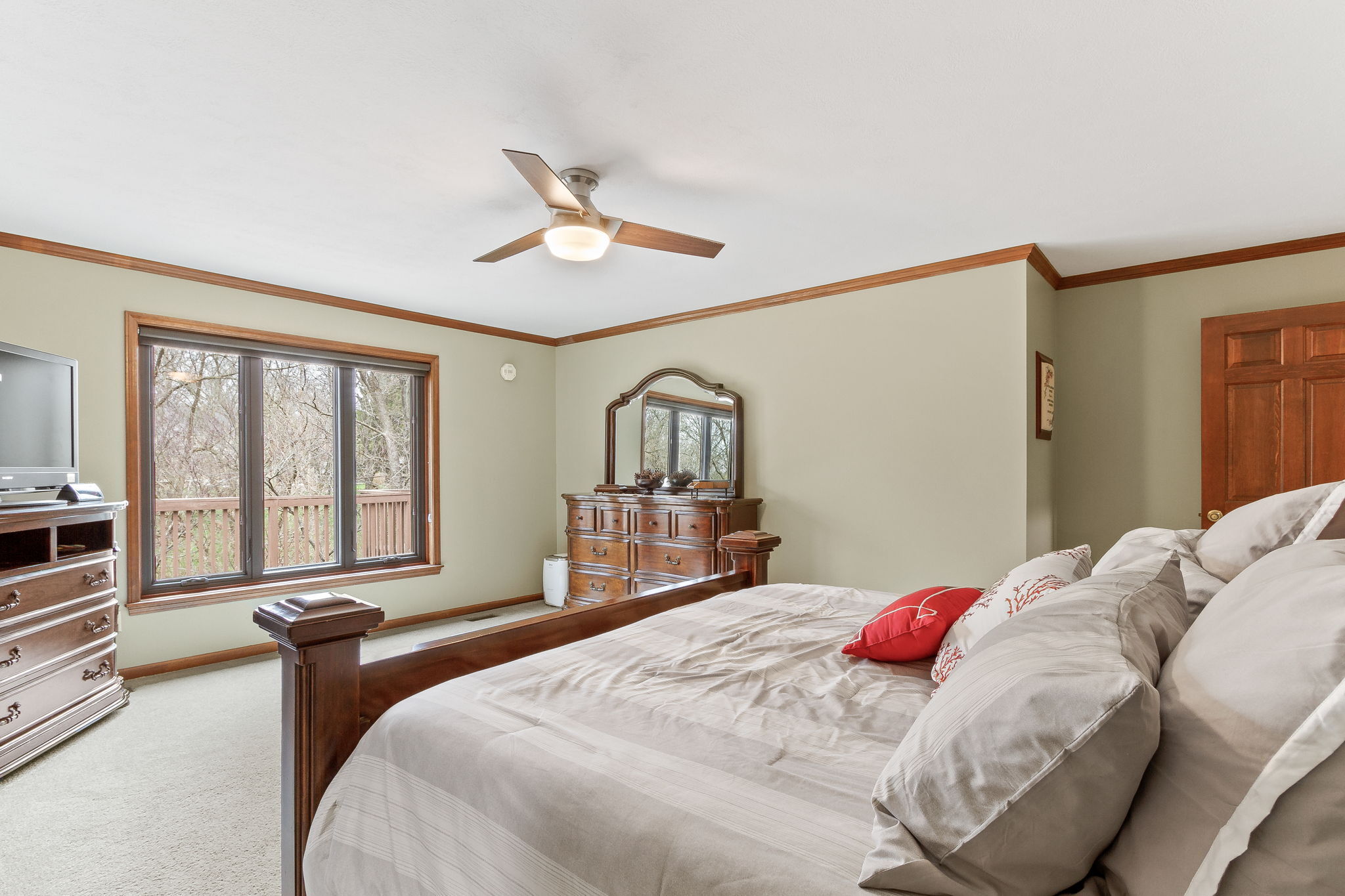 6716 Thoroughbred Drive