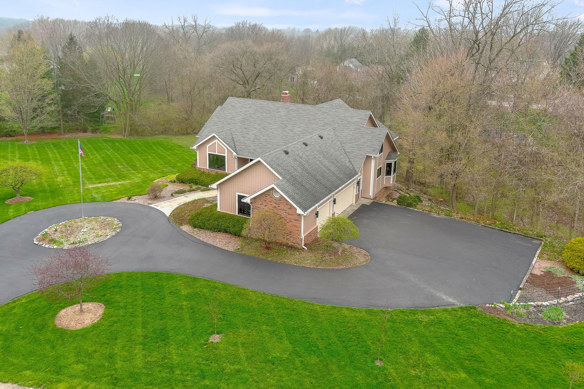 6716 Thoroughbred Drive