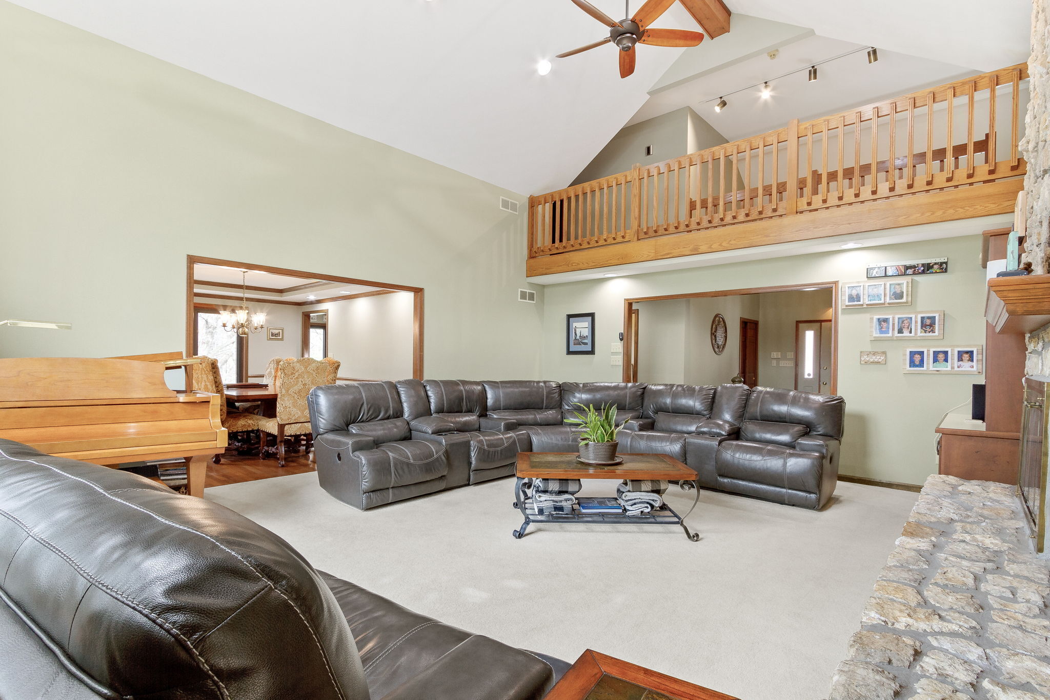 6716 Thoroughbred Drive