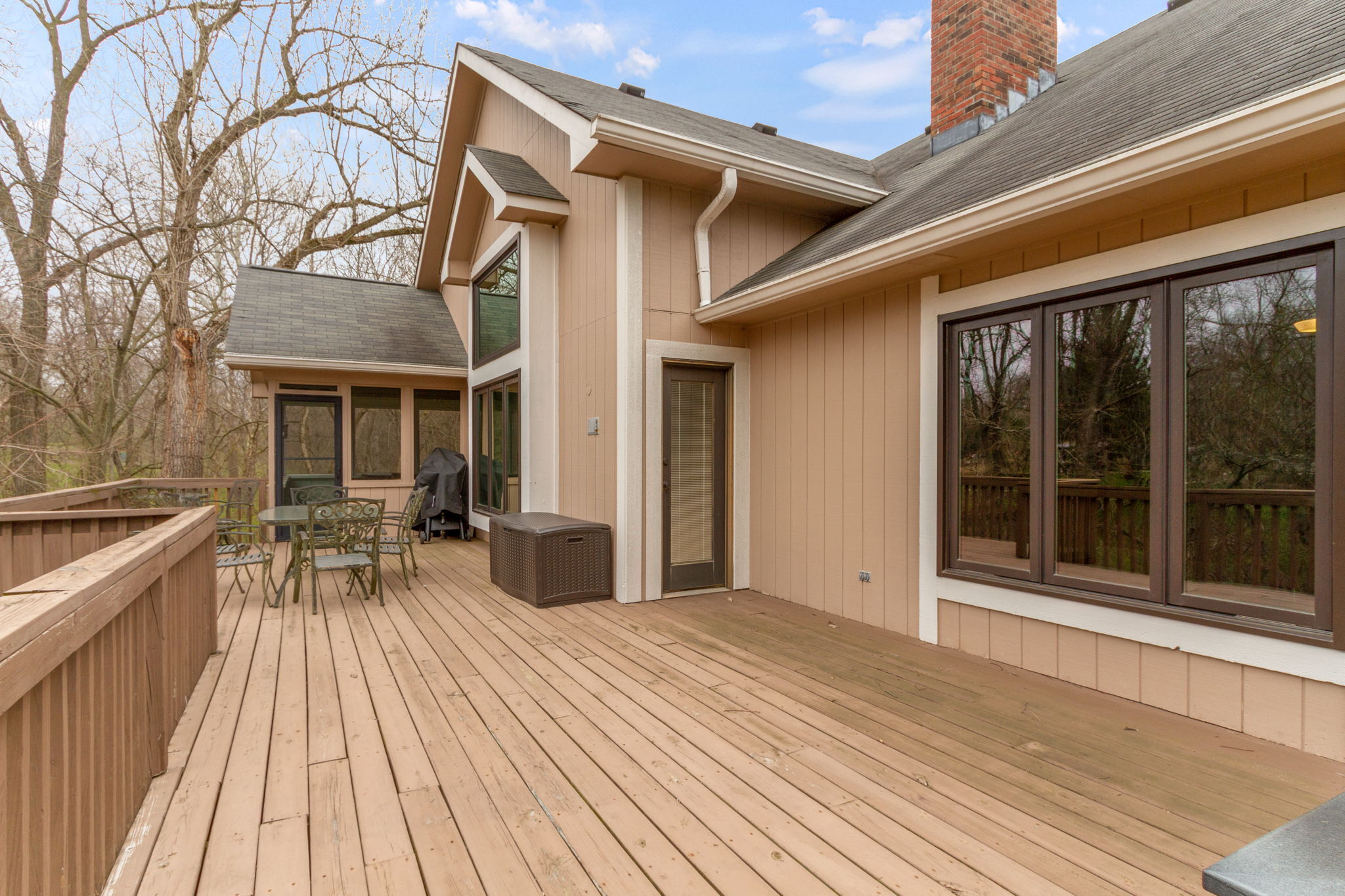 6716 Thoroughbred Drive
