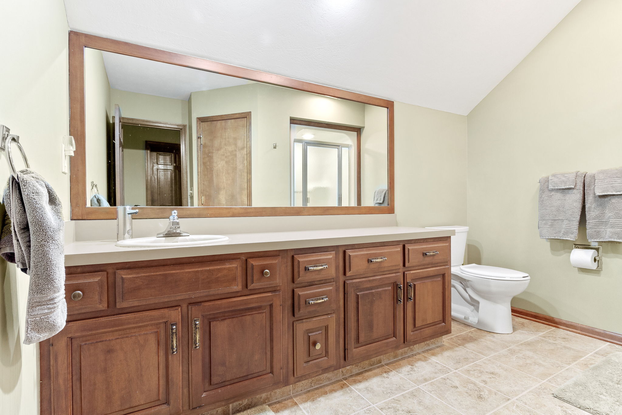 6716 Thoroughbred Drive