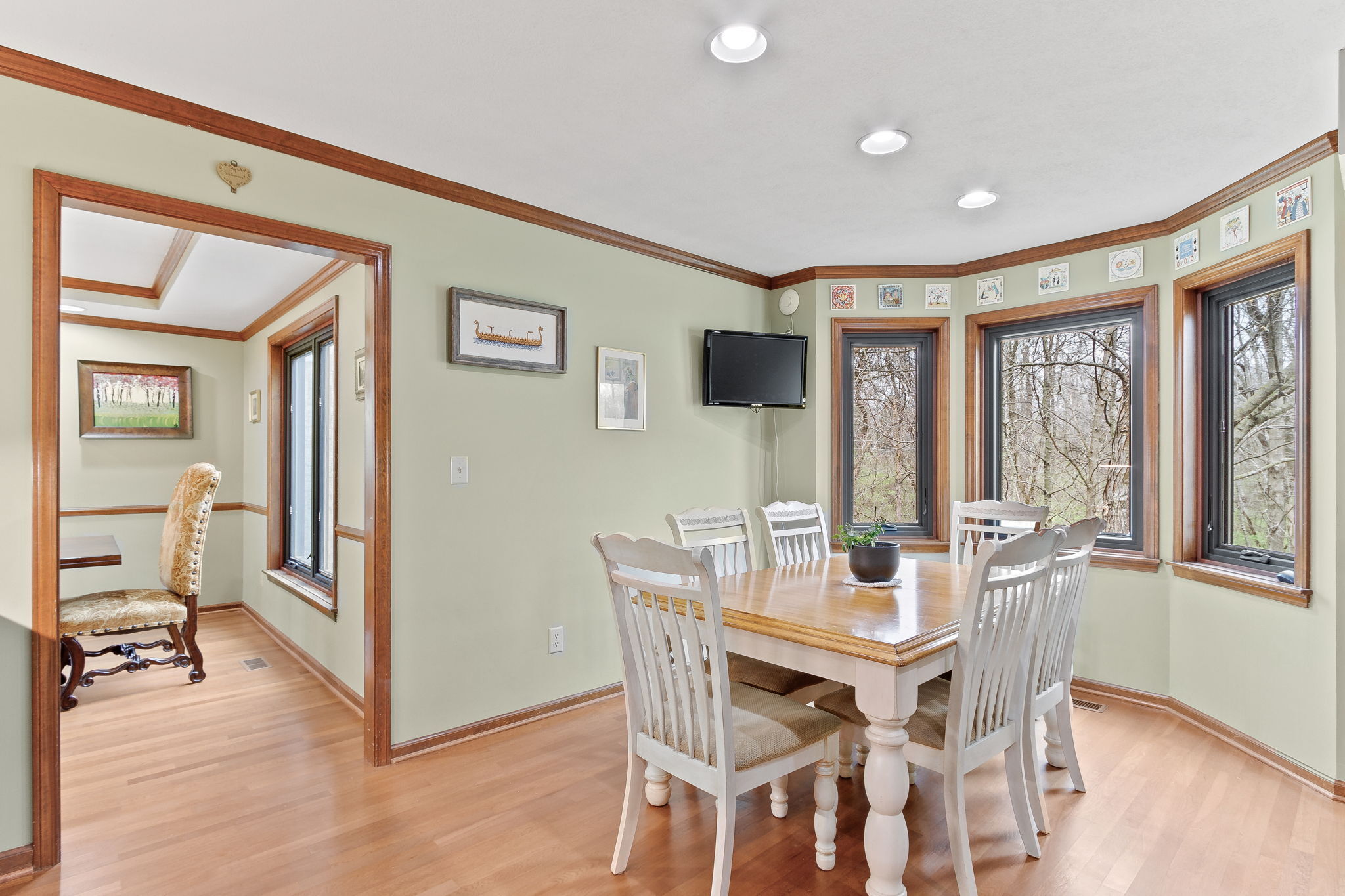 6716 Thoroughbred Drive