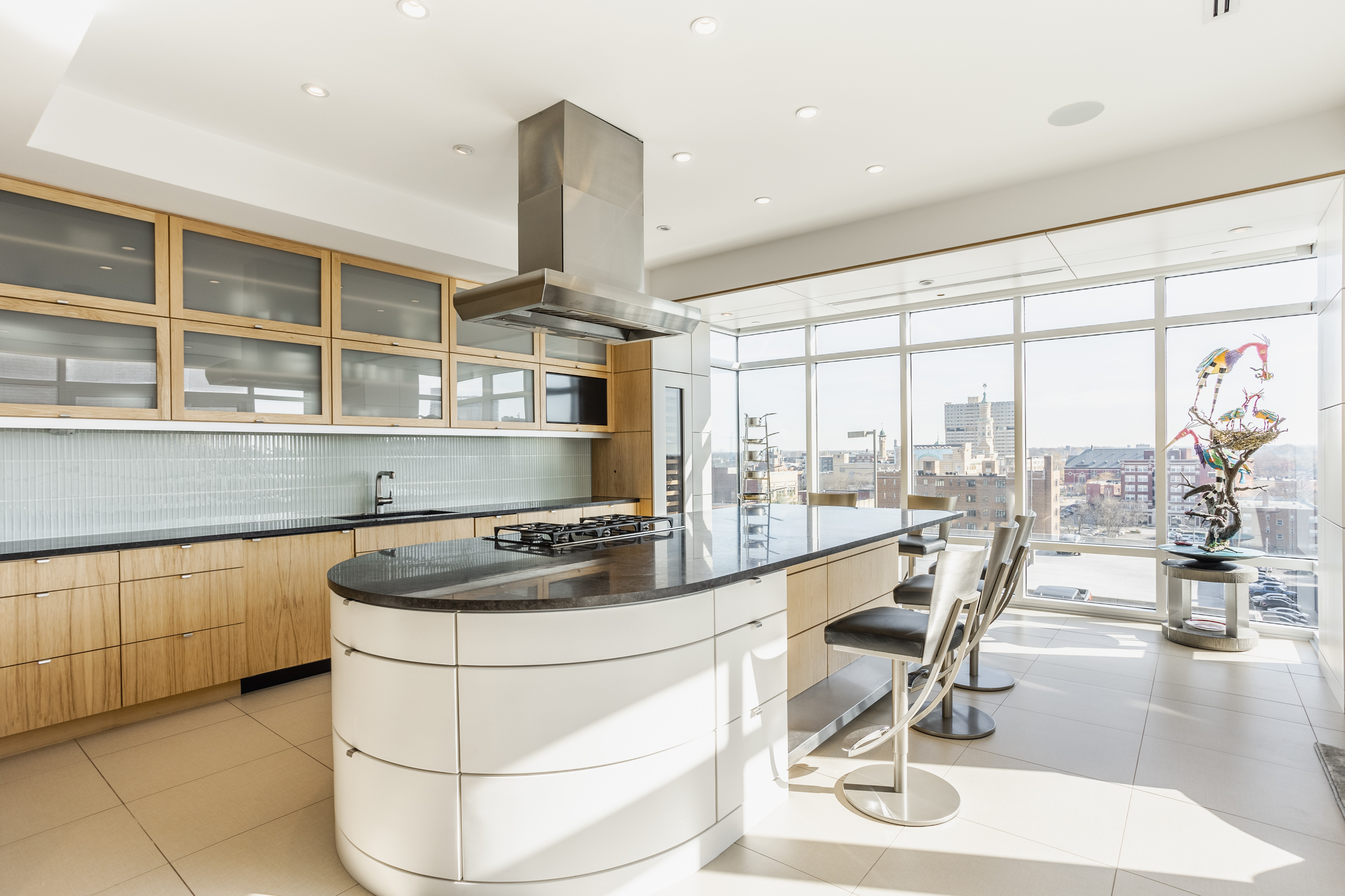 429 N Pennsylvania Street Unit: # 700