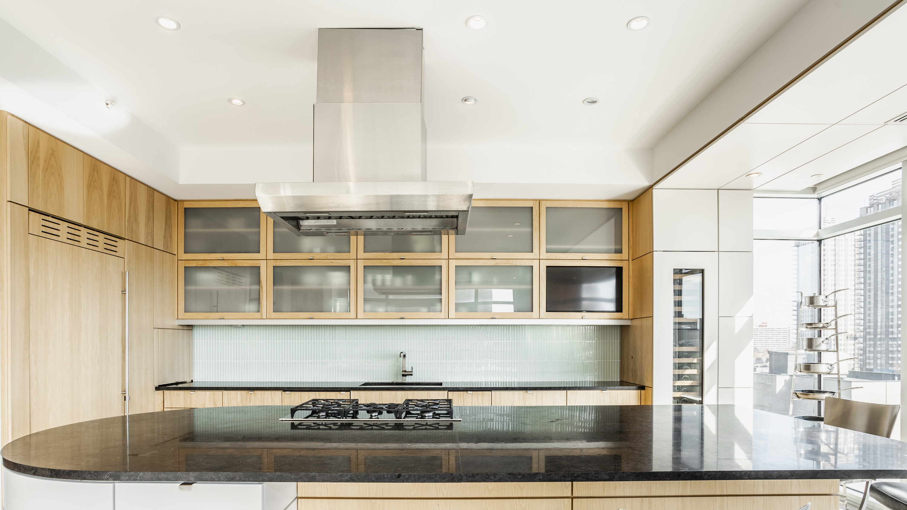 429 N Pennsylvania Street Unit: # 700