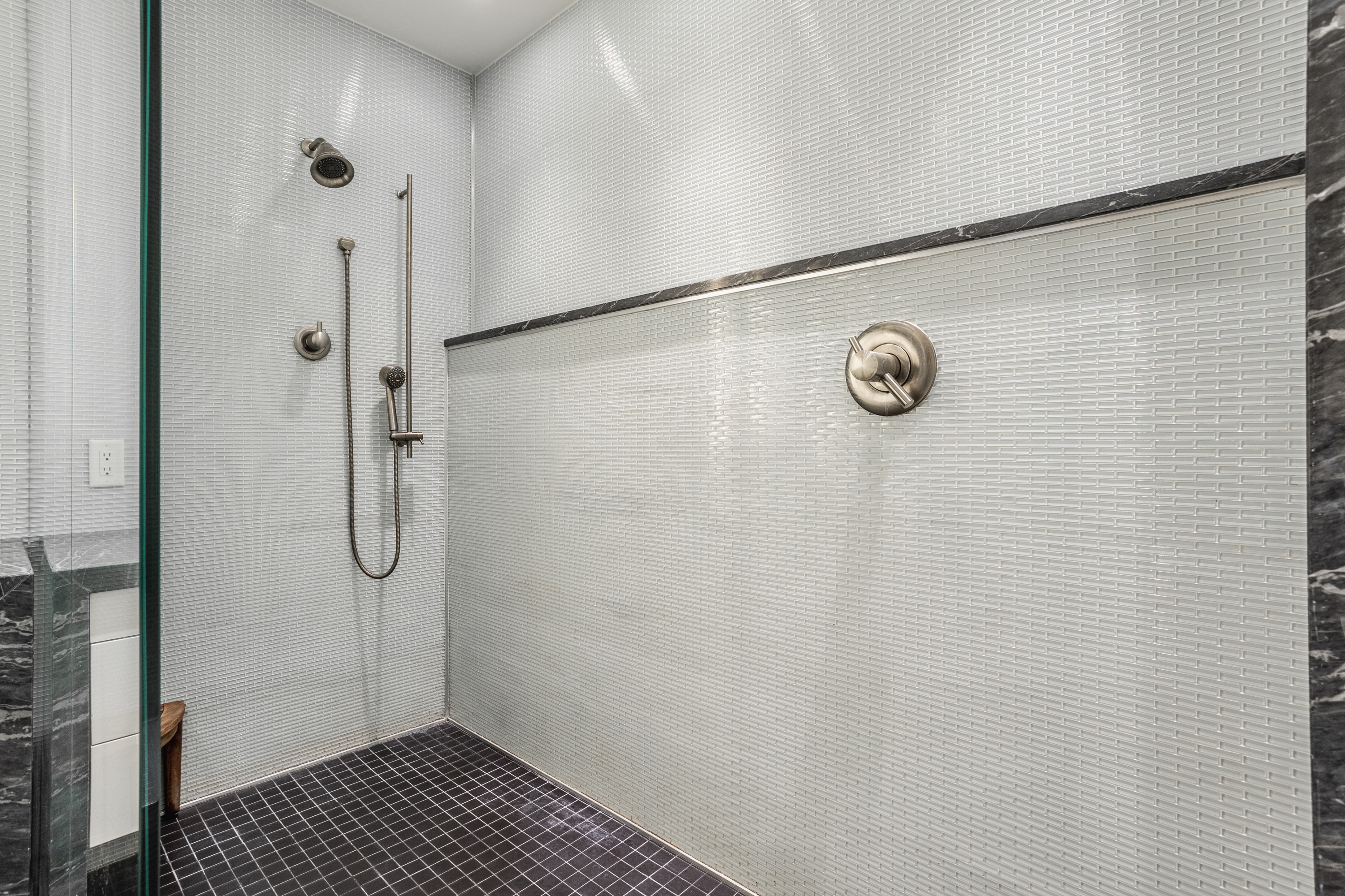 429 N Pennsylvania Street Unit: # 700