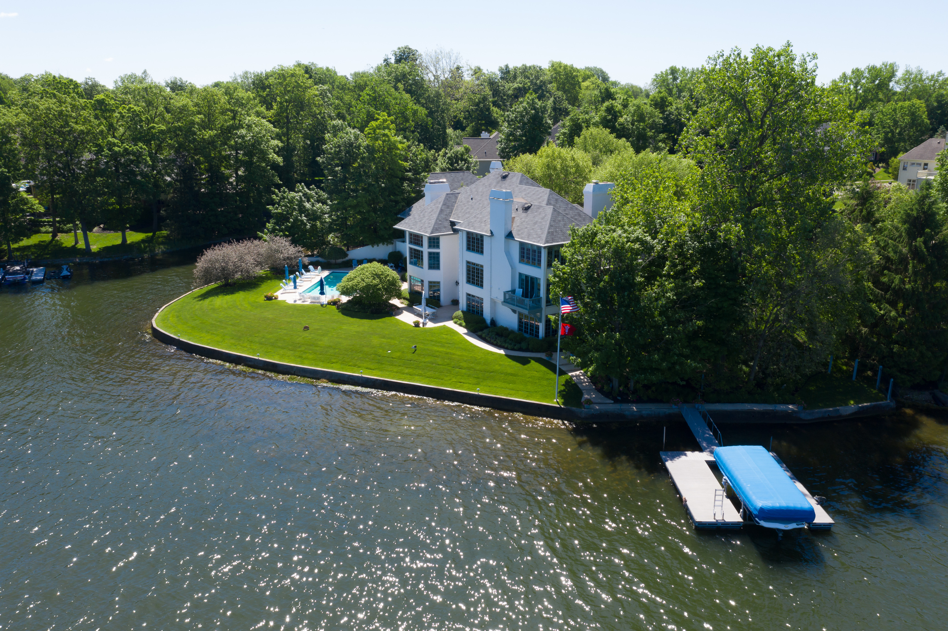 8224 Hunters Place