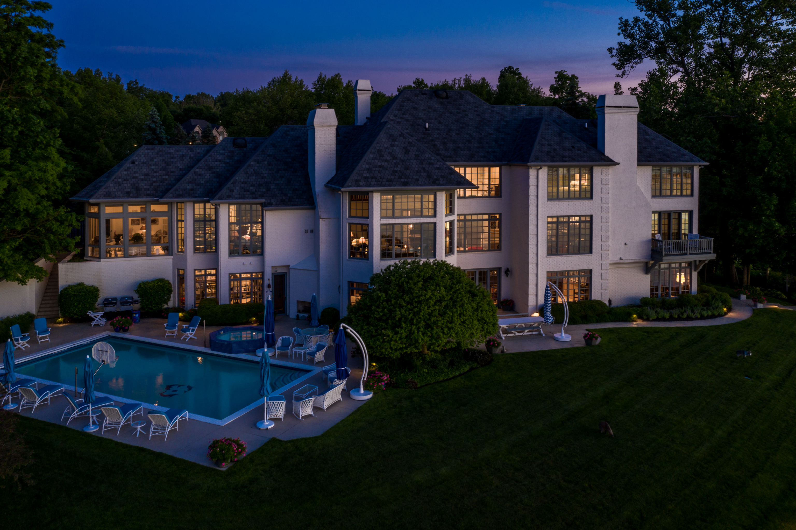 8224 Hunters Place