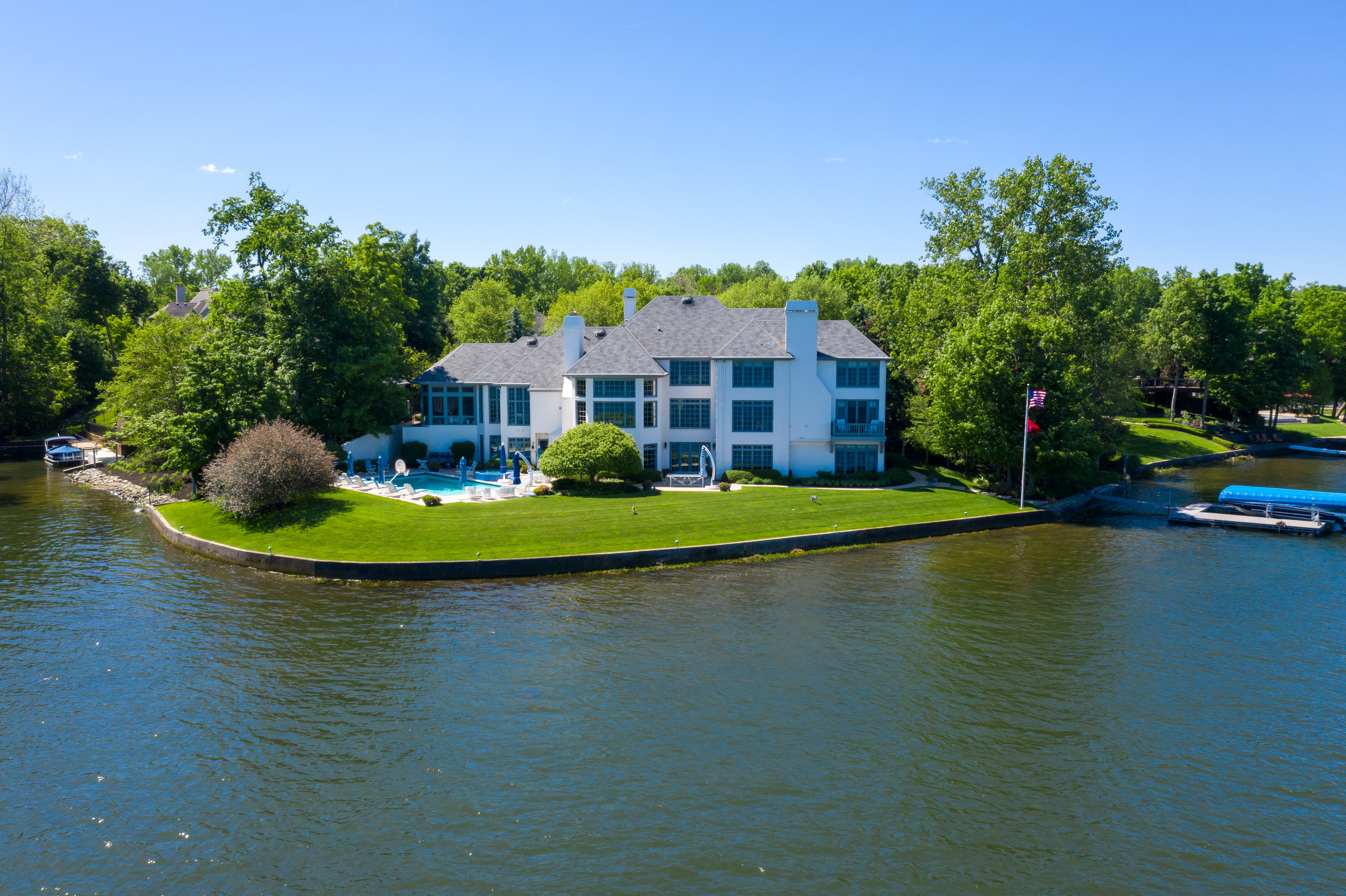 8224 Hunters Place