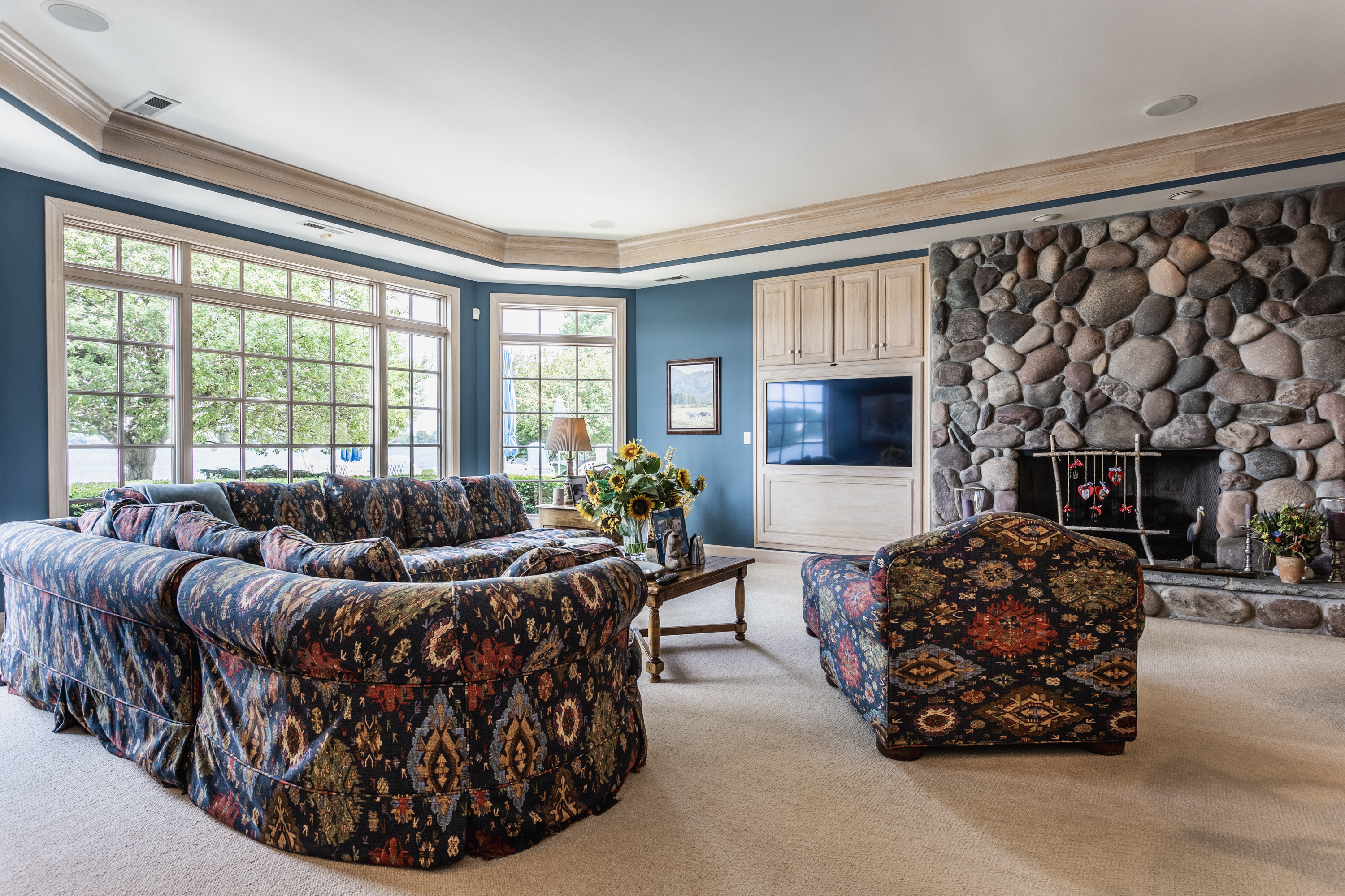 8224 Hunters Place