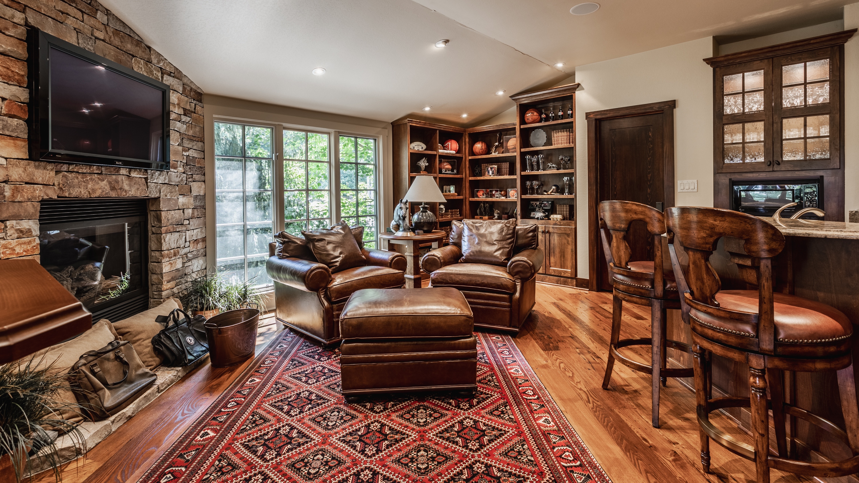 8224 Hunters Place