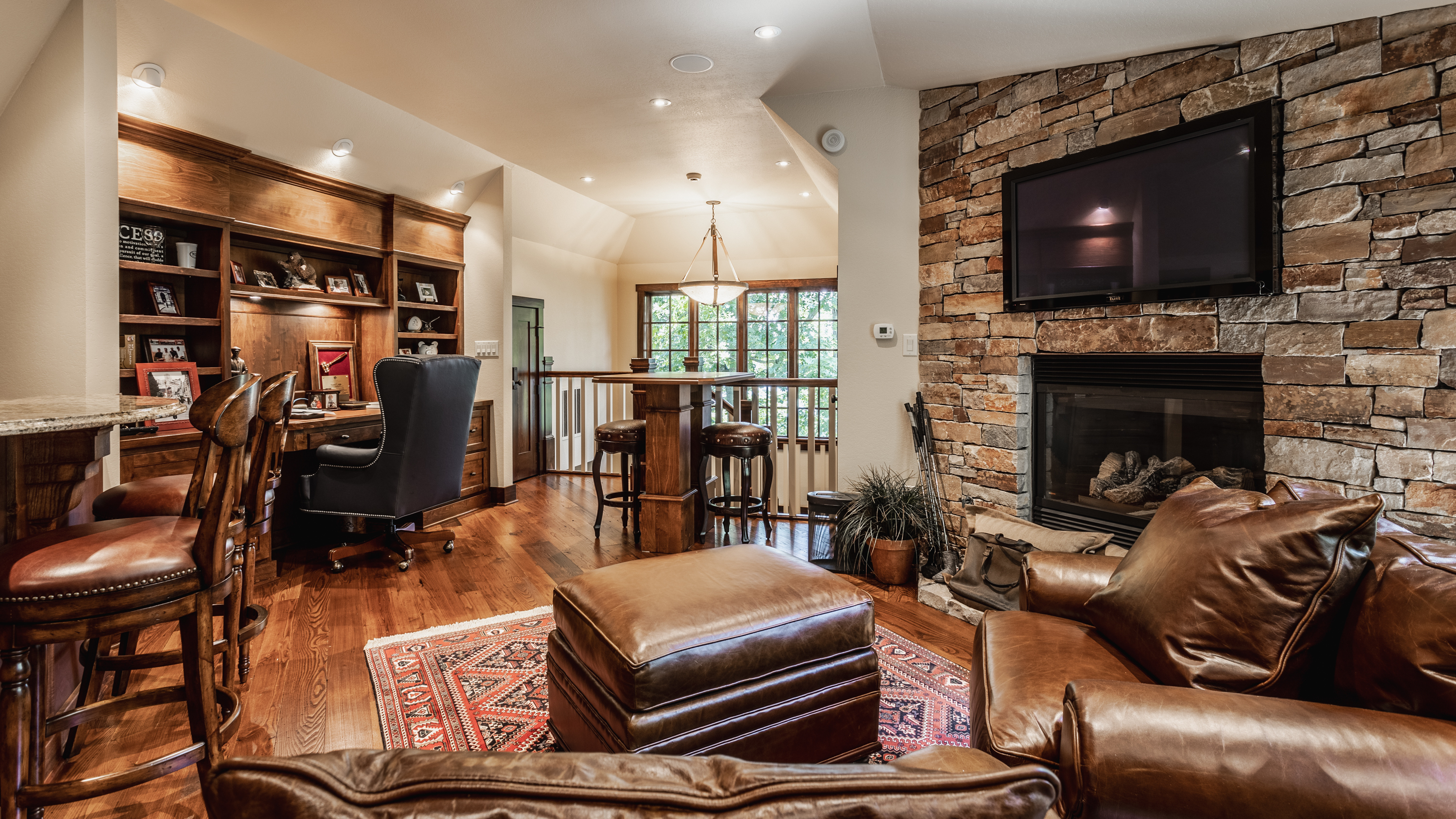 8224 Hunters Place
