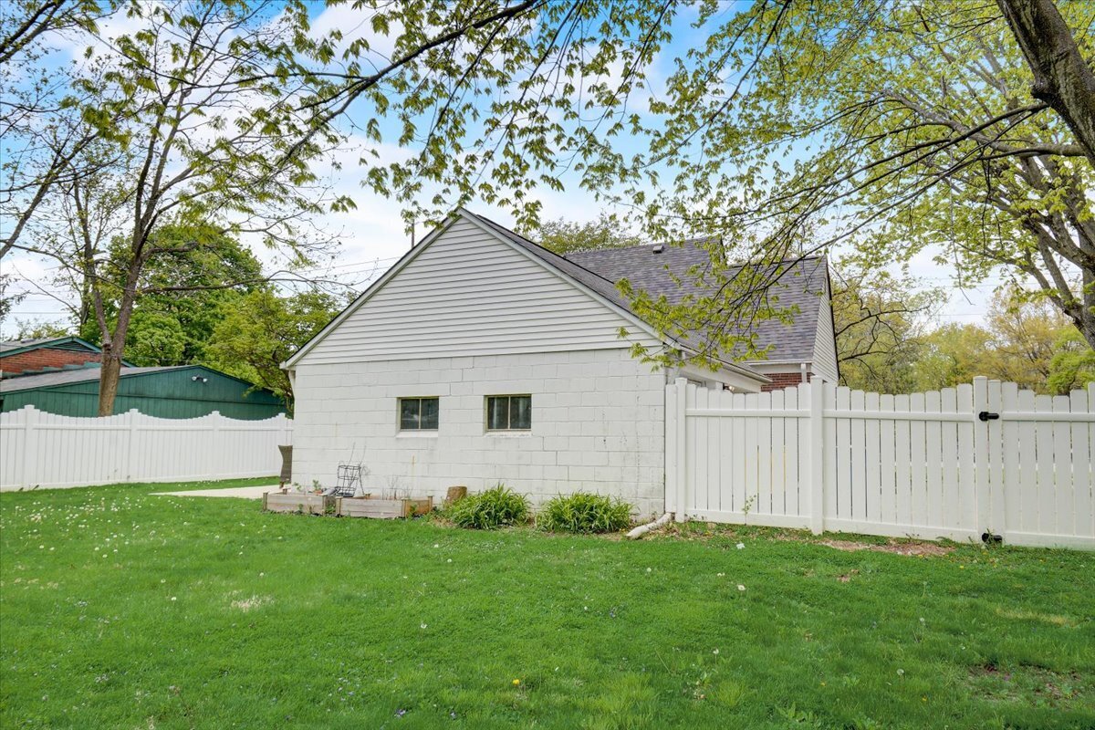 5355 N Michigan Road
