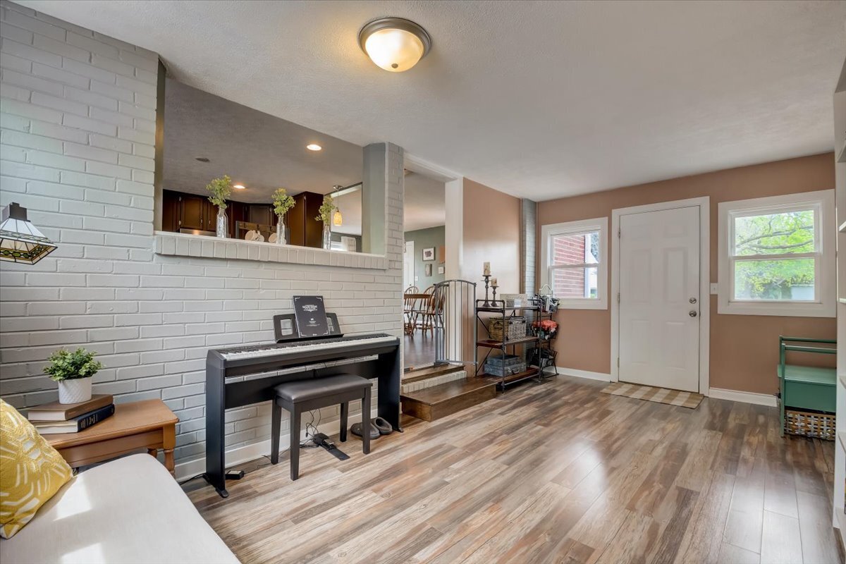 5355 N Michigan Road