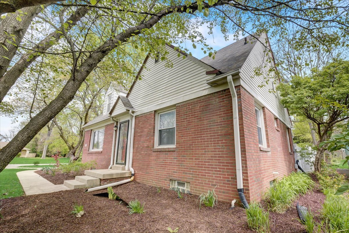 5355 N Michigan Road