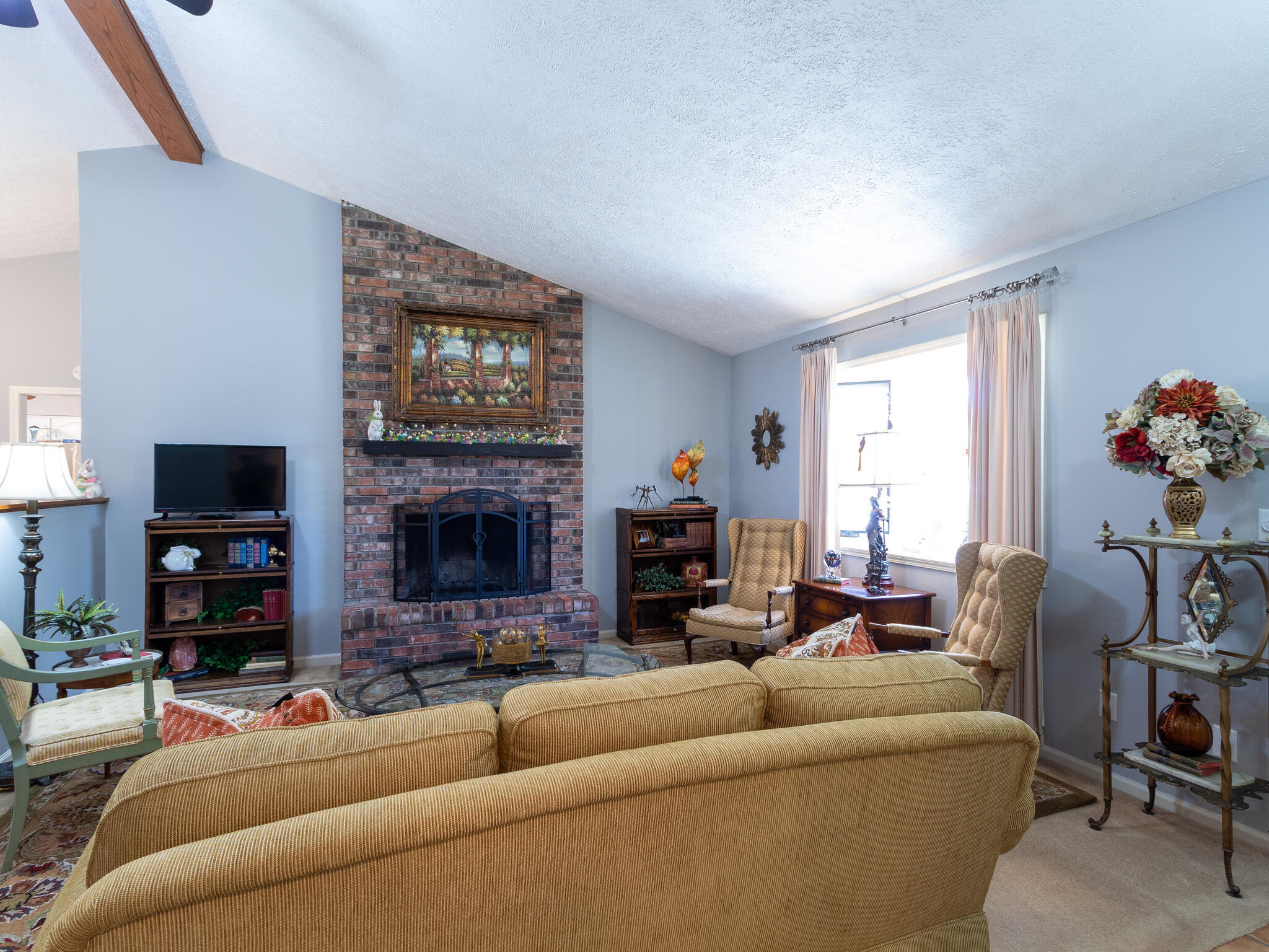 377 Carmelview Drive