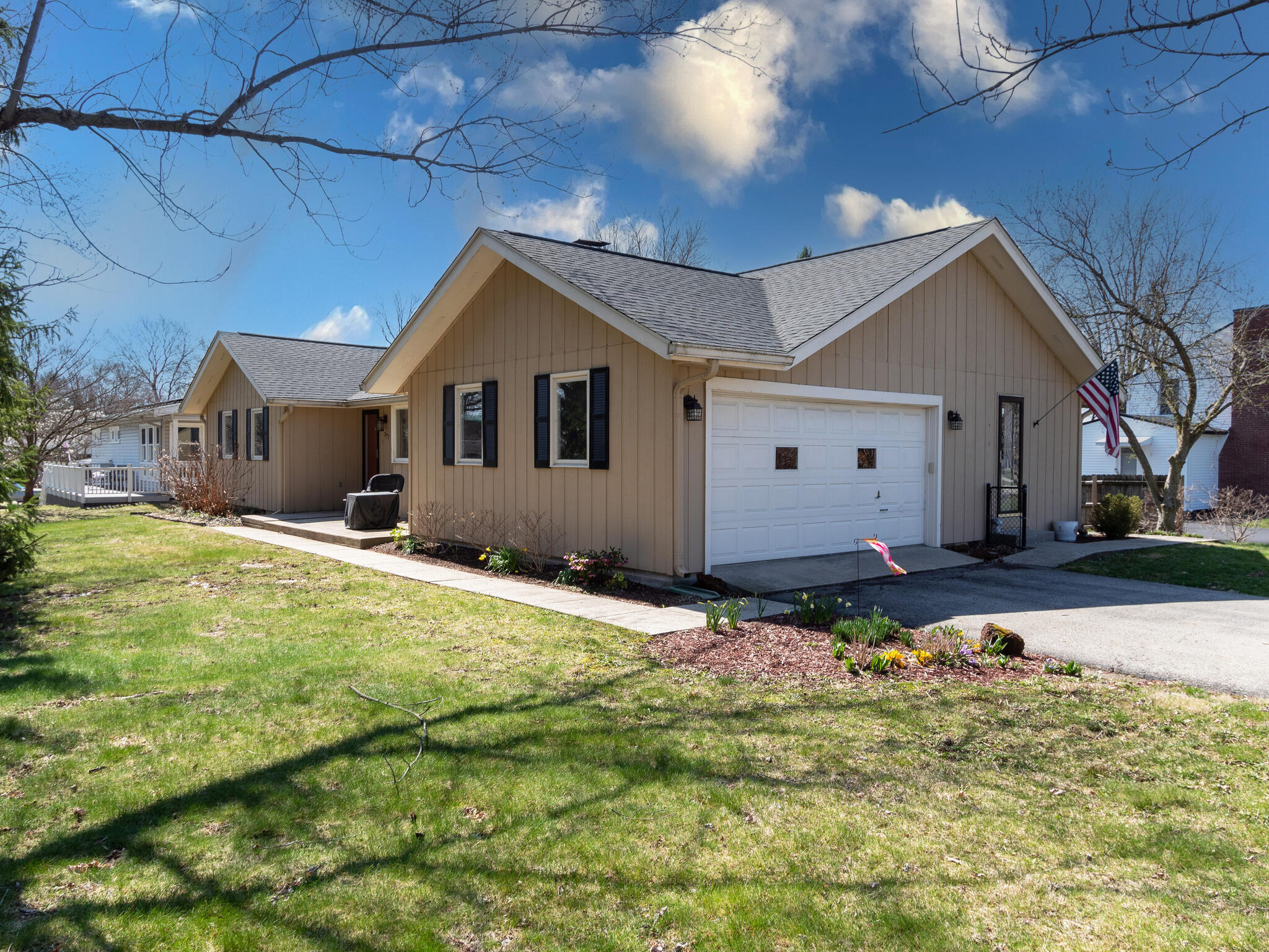 377 Carmelview Drive
