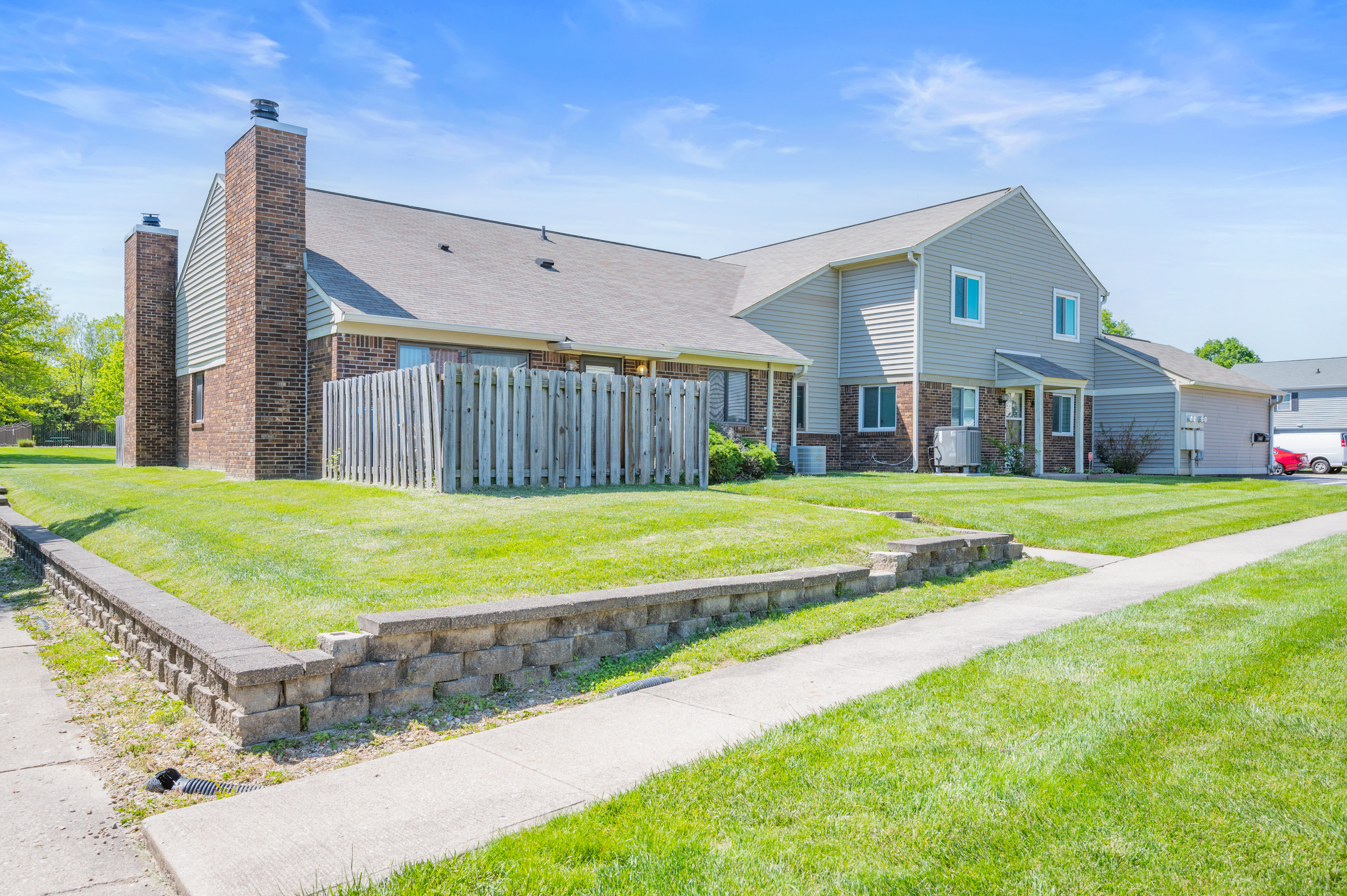 4923 Oakbrook Court