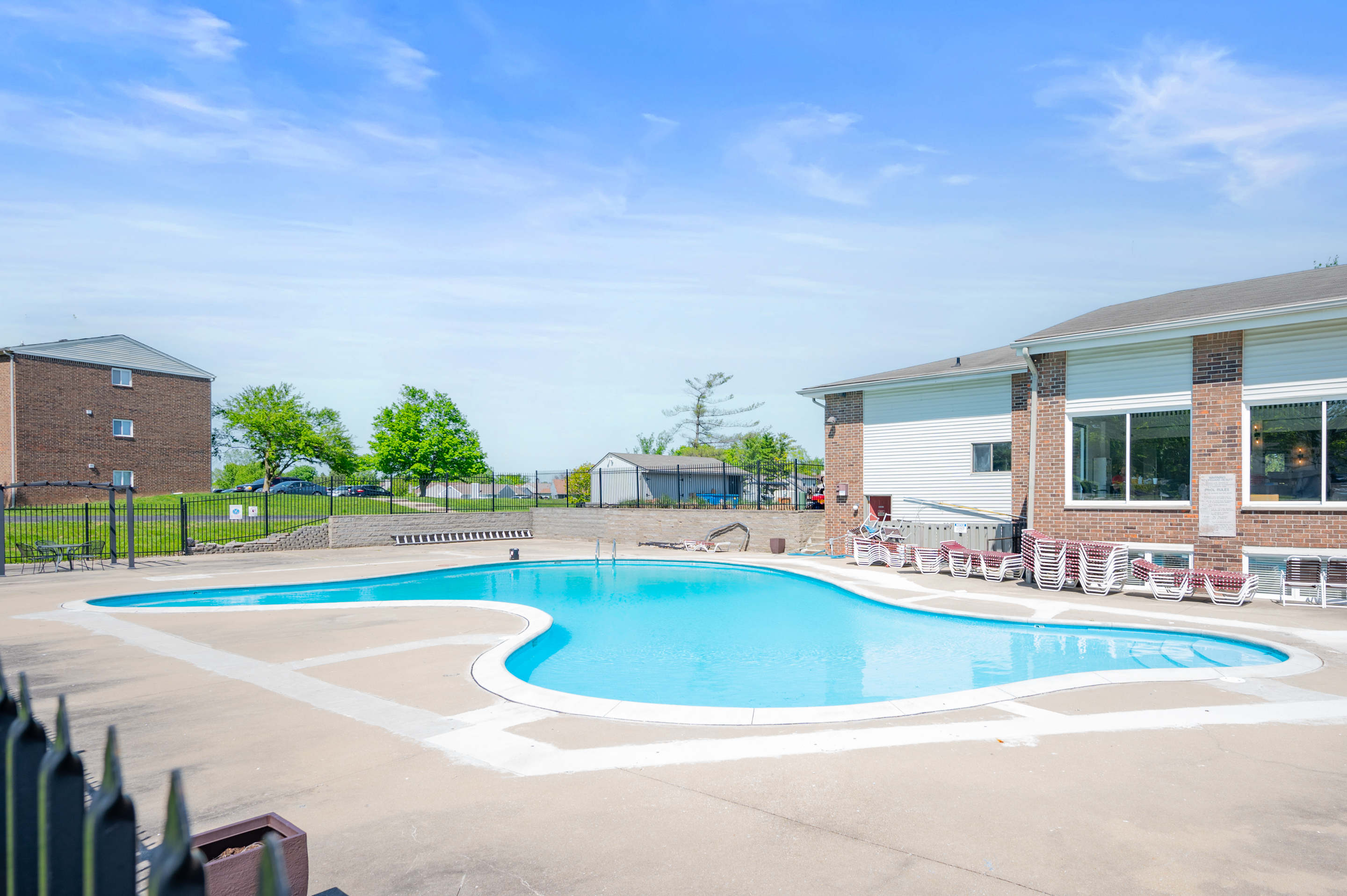 4923 Oakbrook Court
