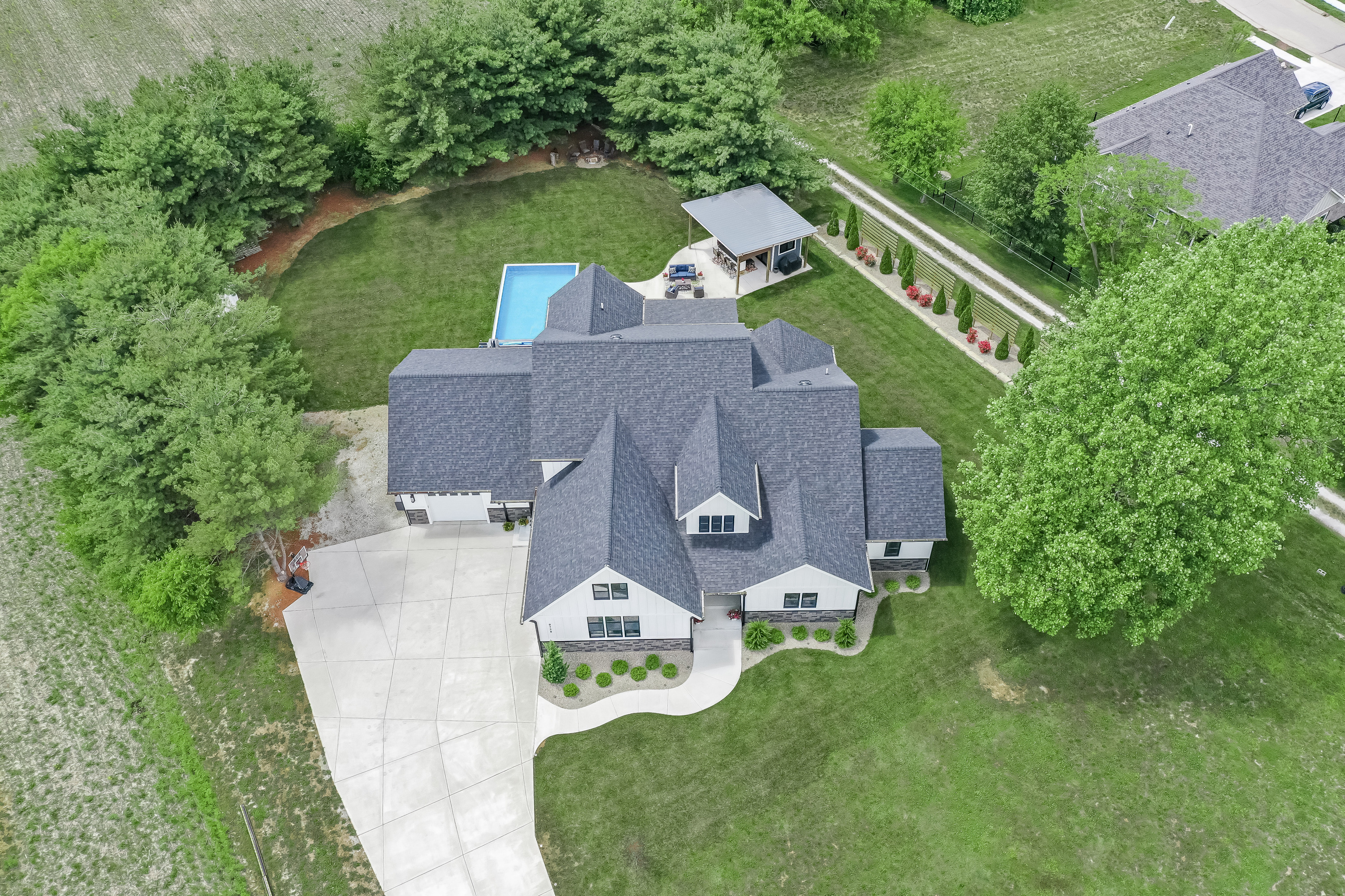 9738 N Fortville Pike