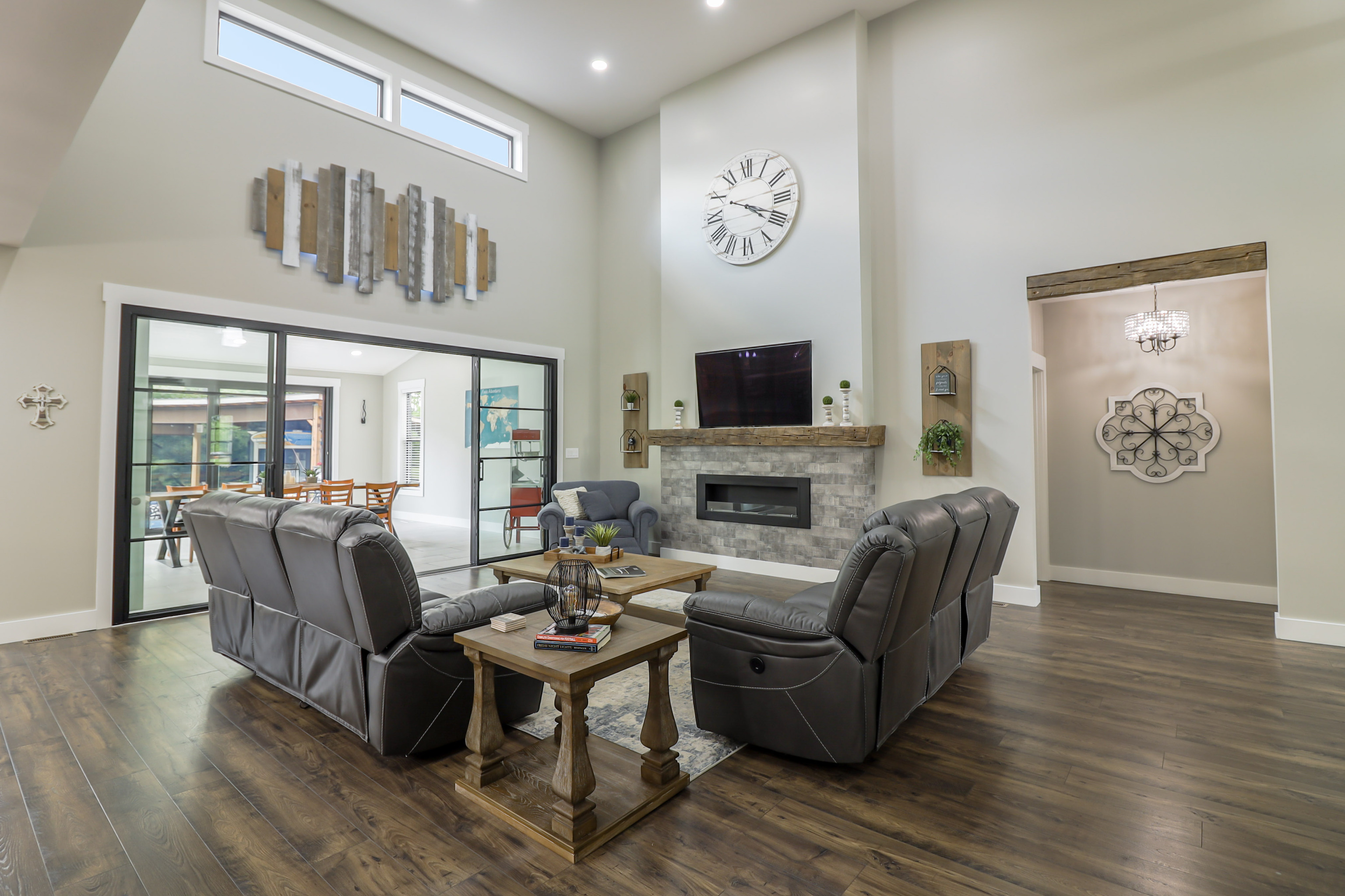 9738 N Fortville Pike