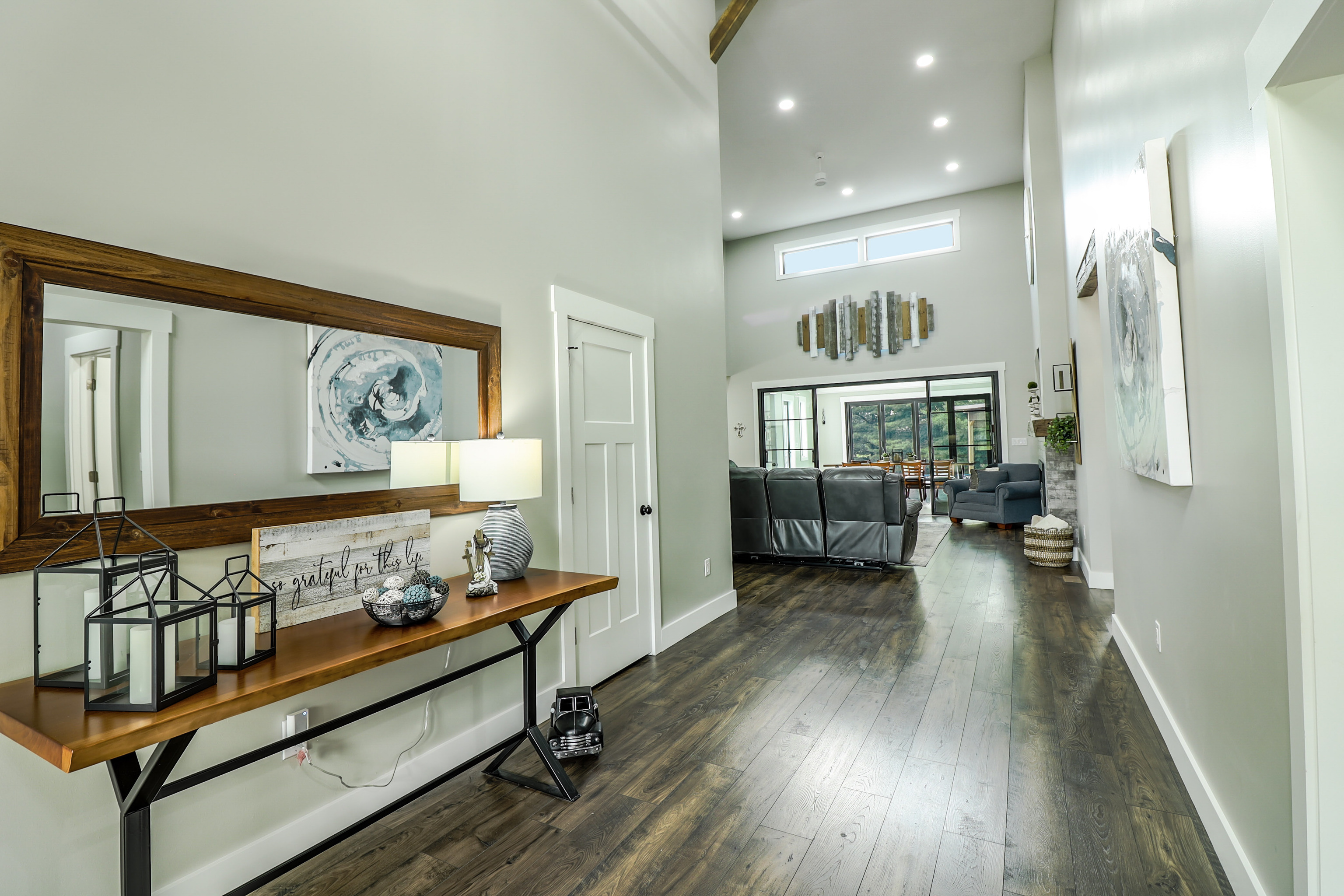 9738 N Fortville Pike