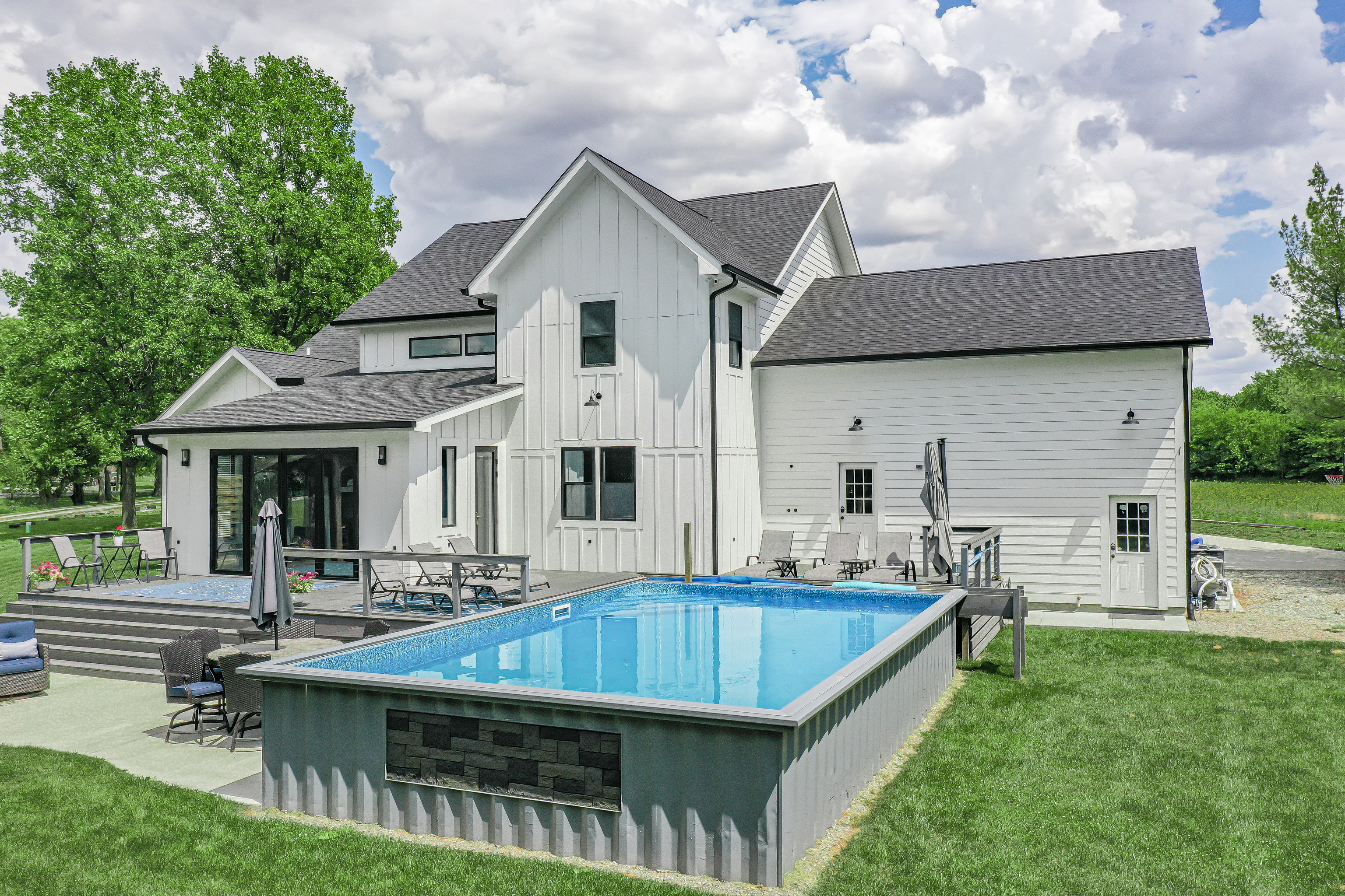 9738 N Fortville Pike