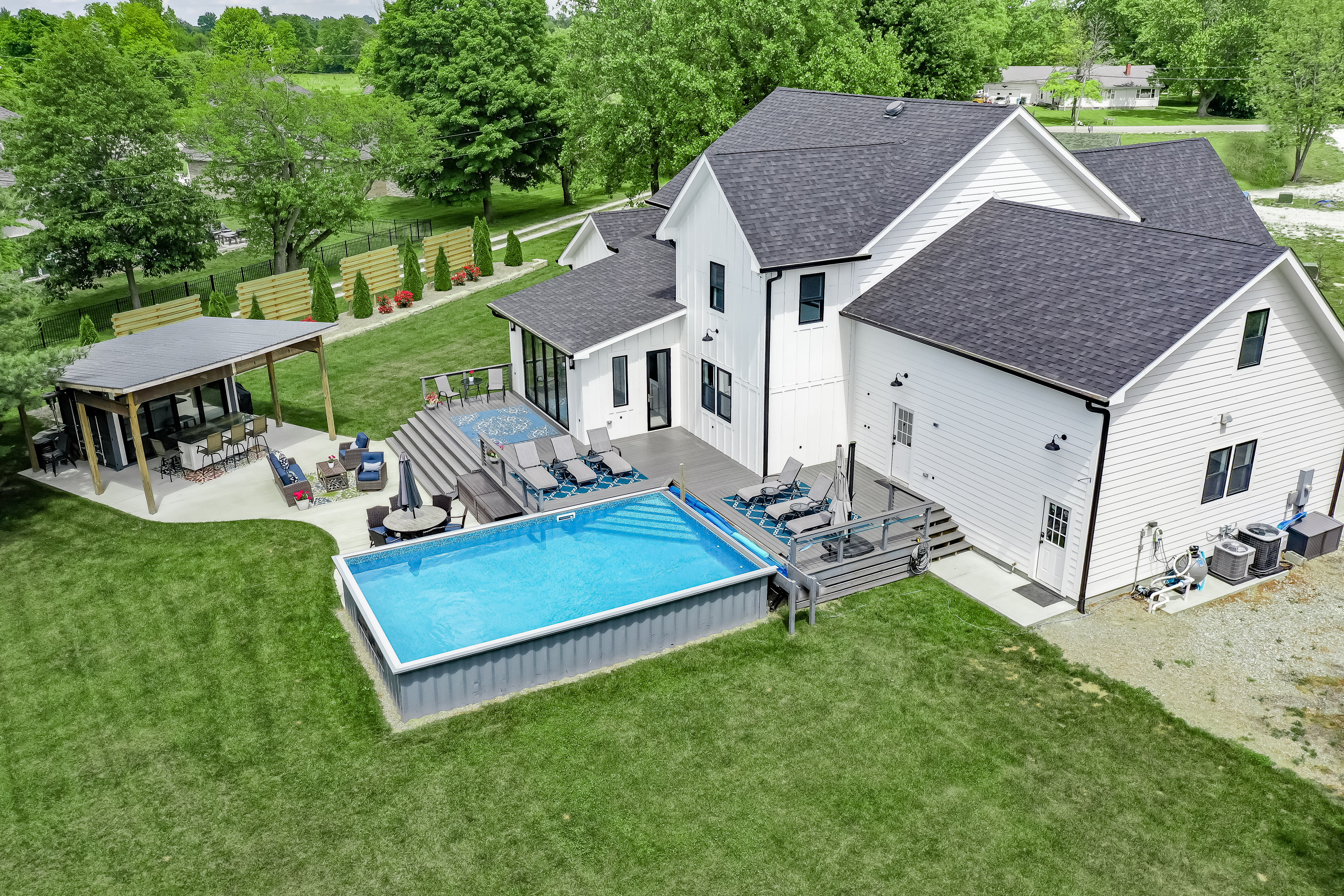 9738 N Fortville Pike