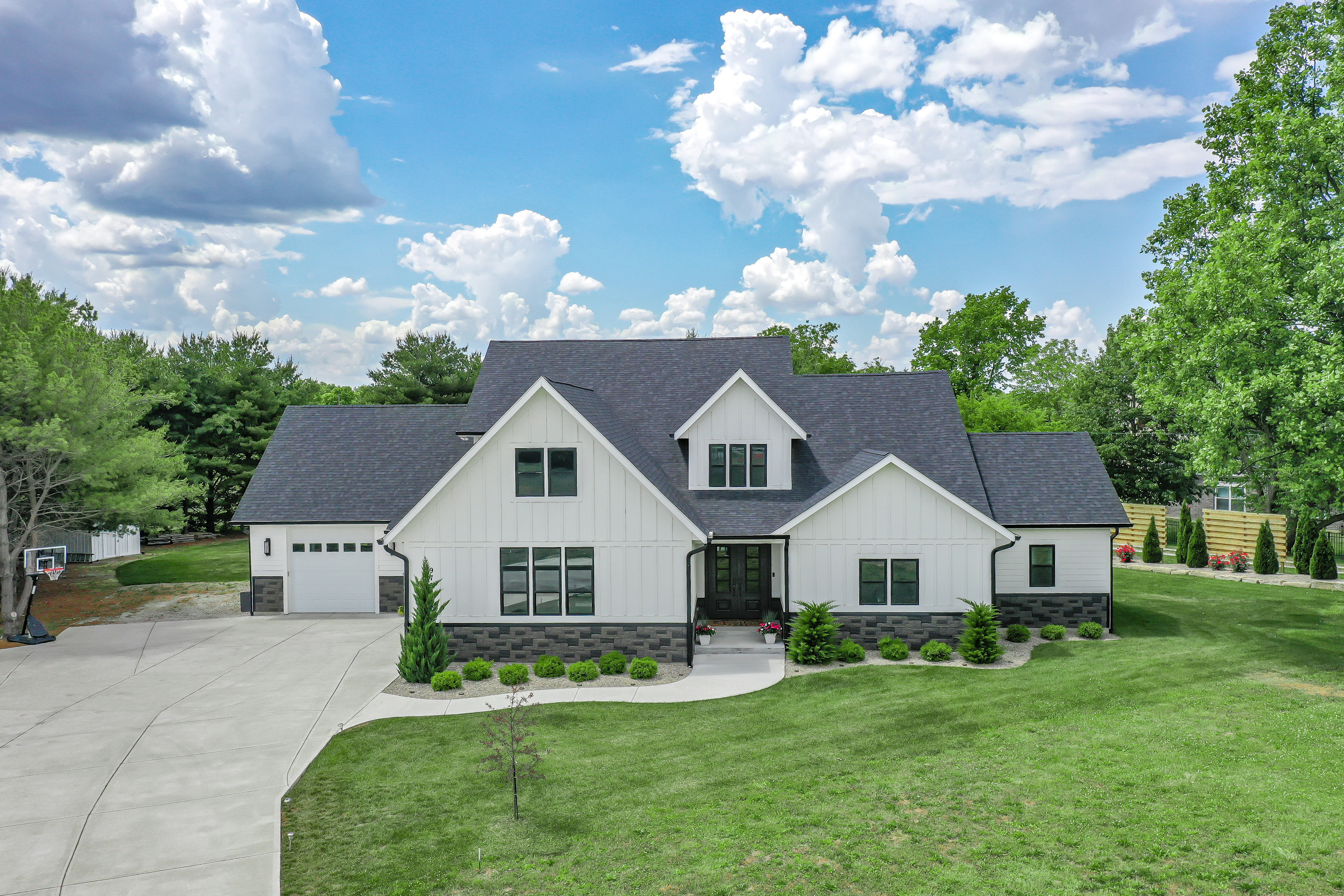 9738 N Fortville Pike