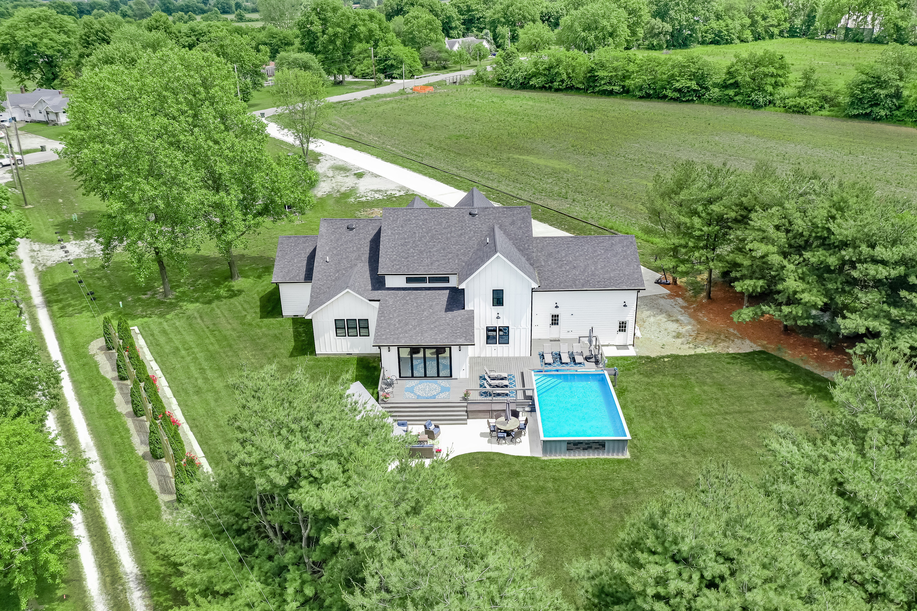 9738 N Fortville Pike