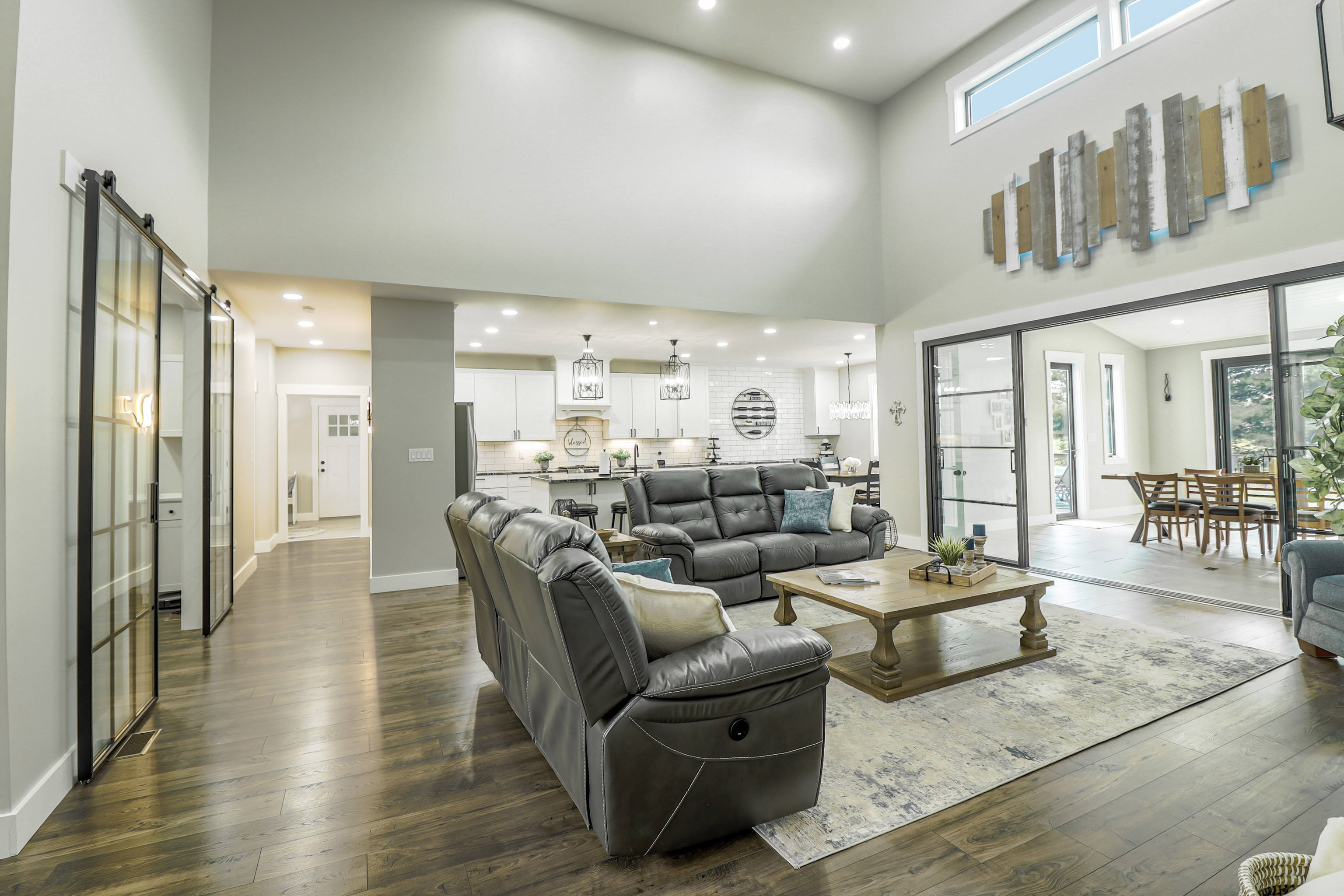 9738 N Fortville Pike