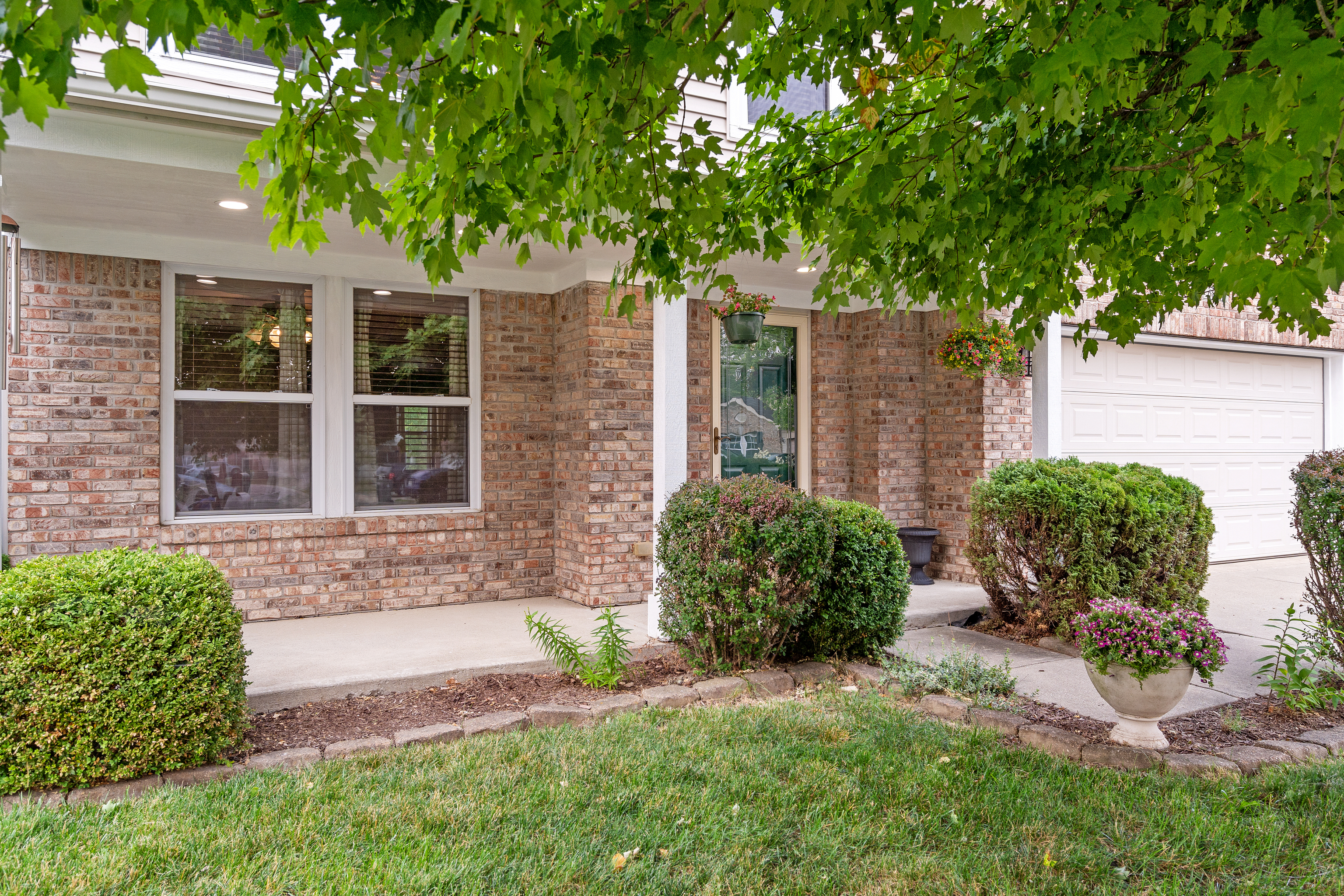 6854 Tadpole Court