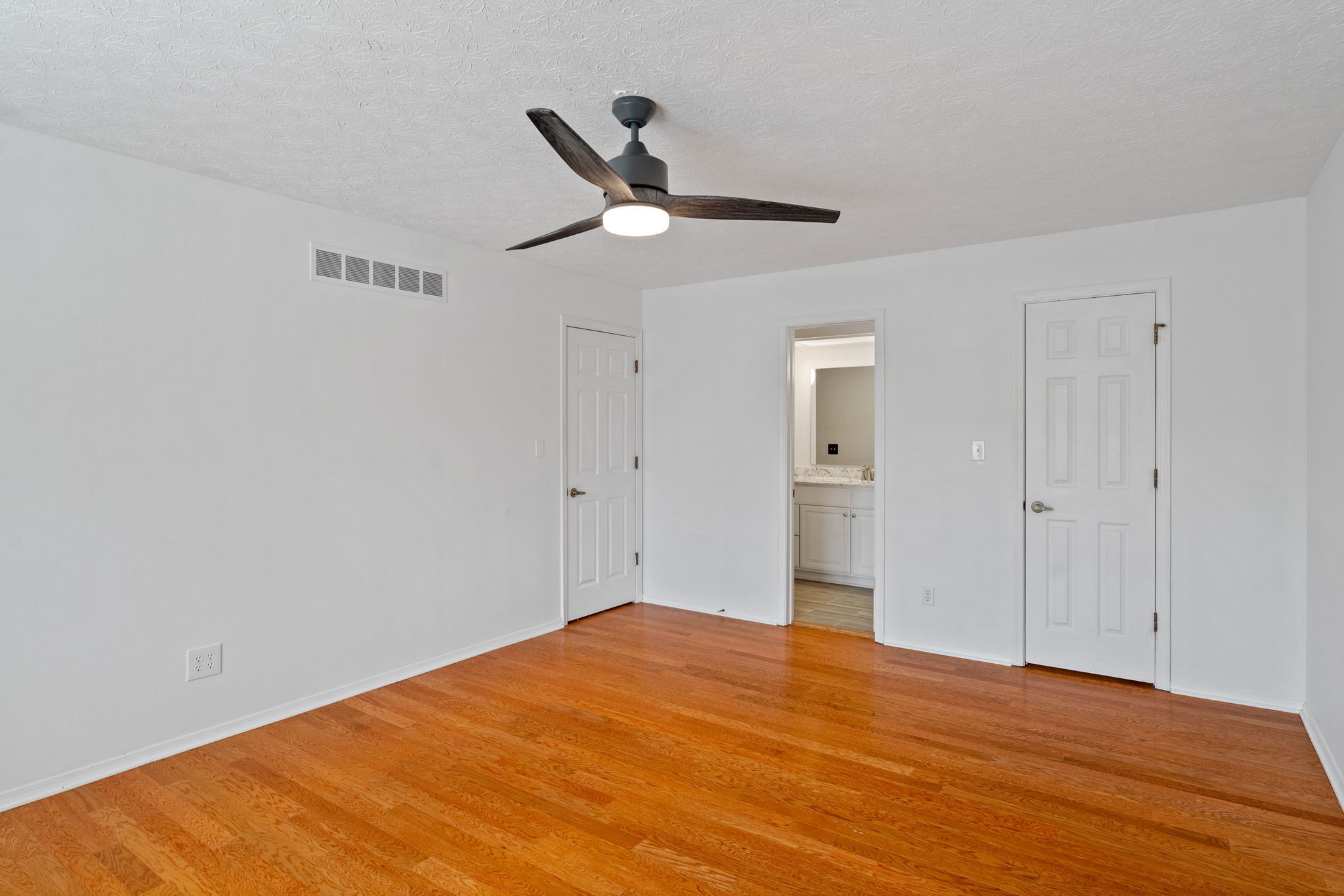 7543 Castleton Farms West Drive