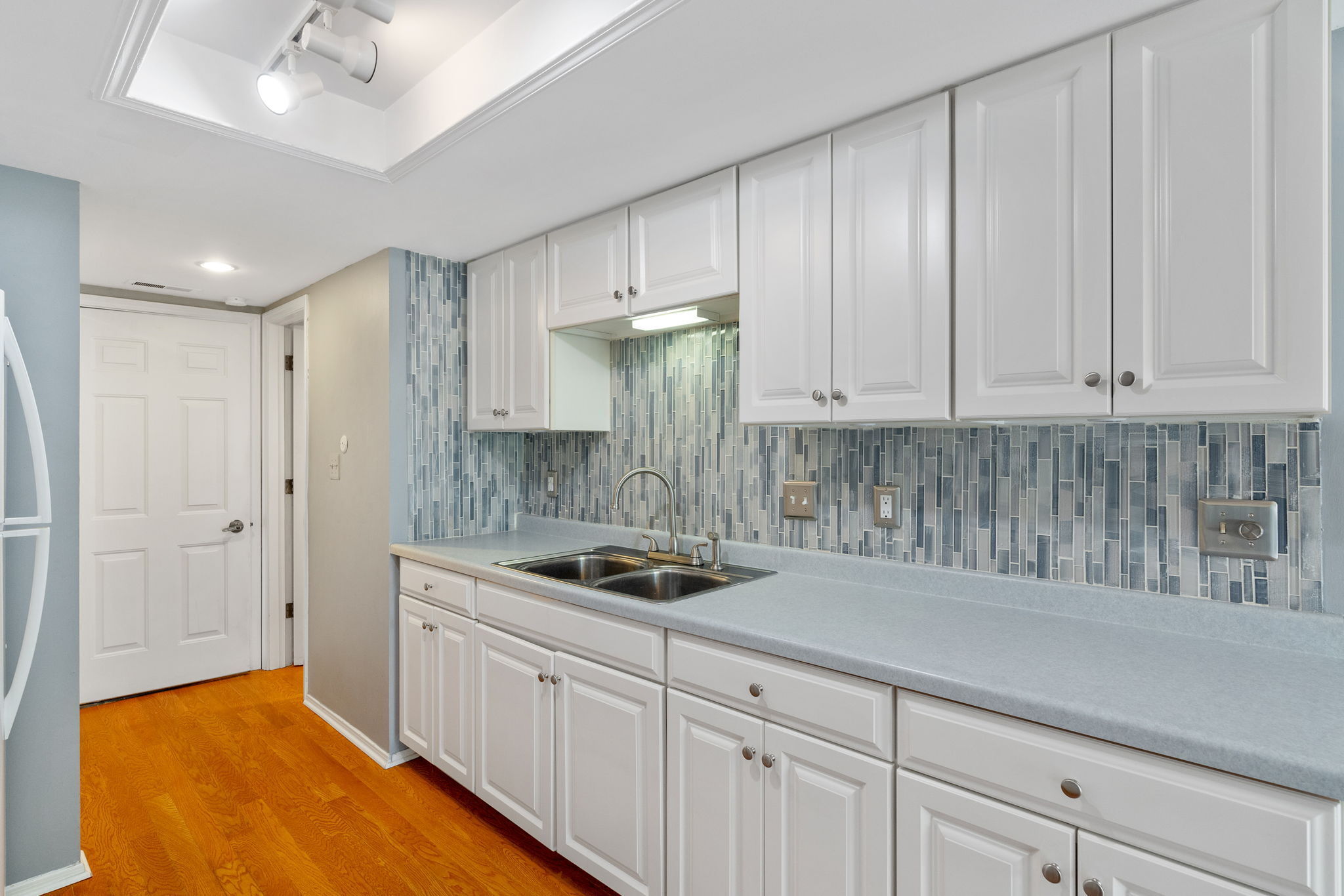 7543 Castleton Farms West Drive