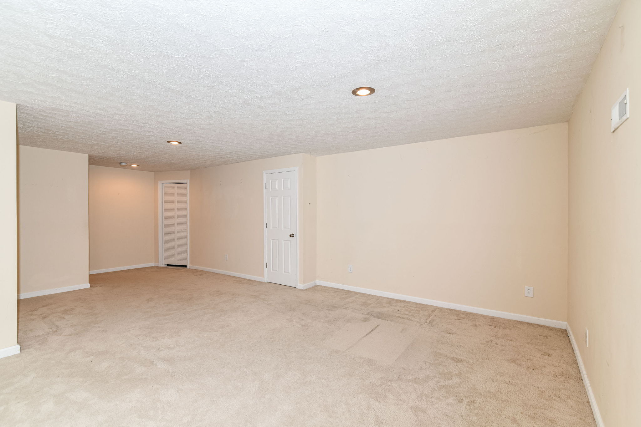 10755 Chestnut Heath Court