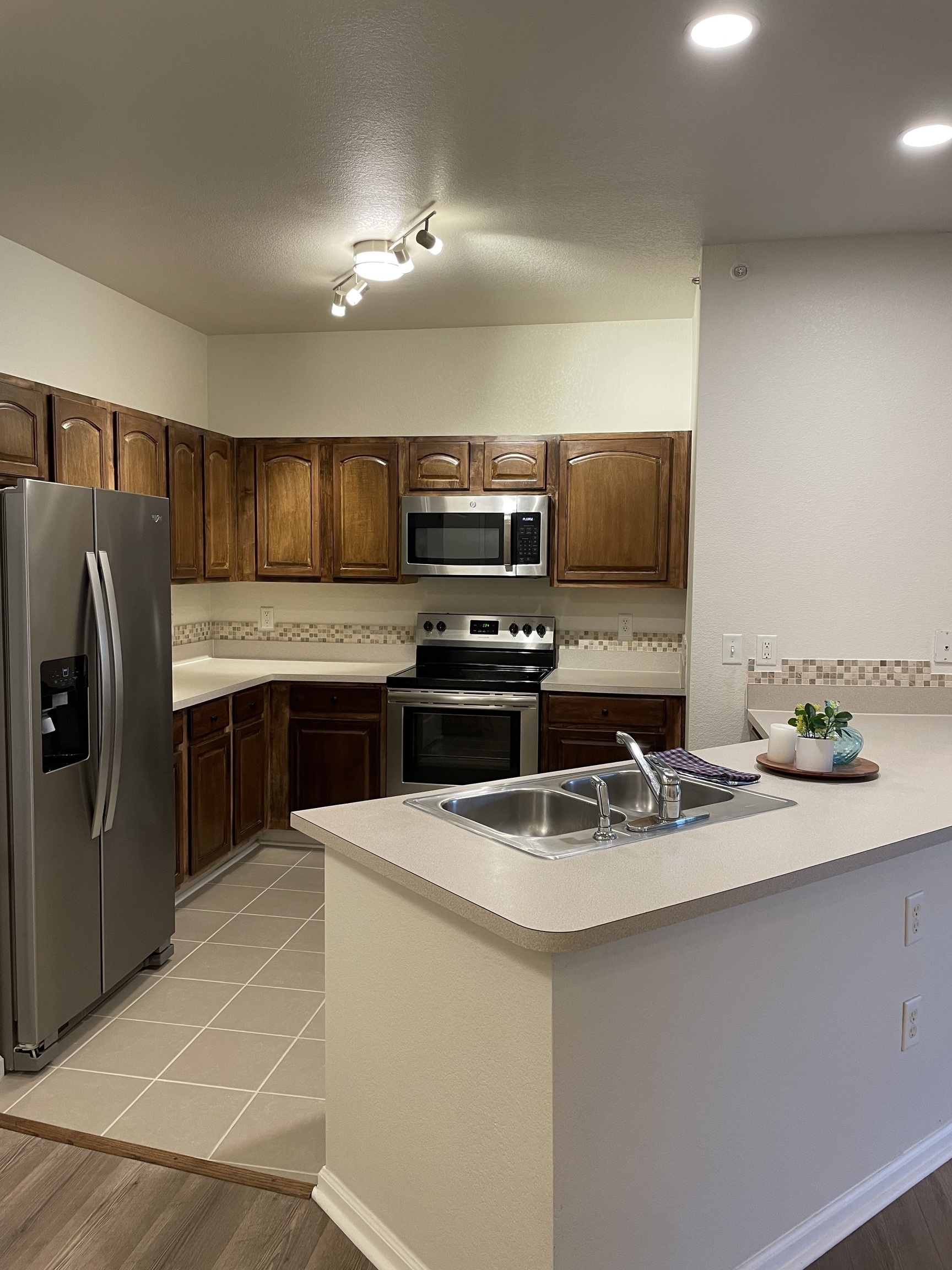 12820 University Crescent Unit: APT 2C