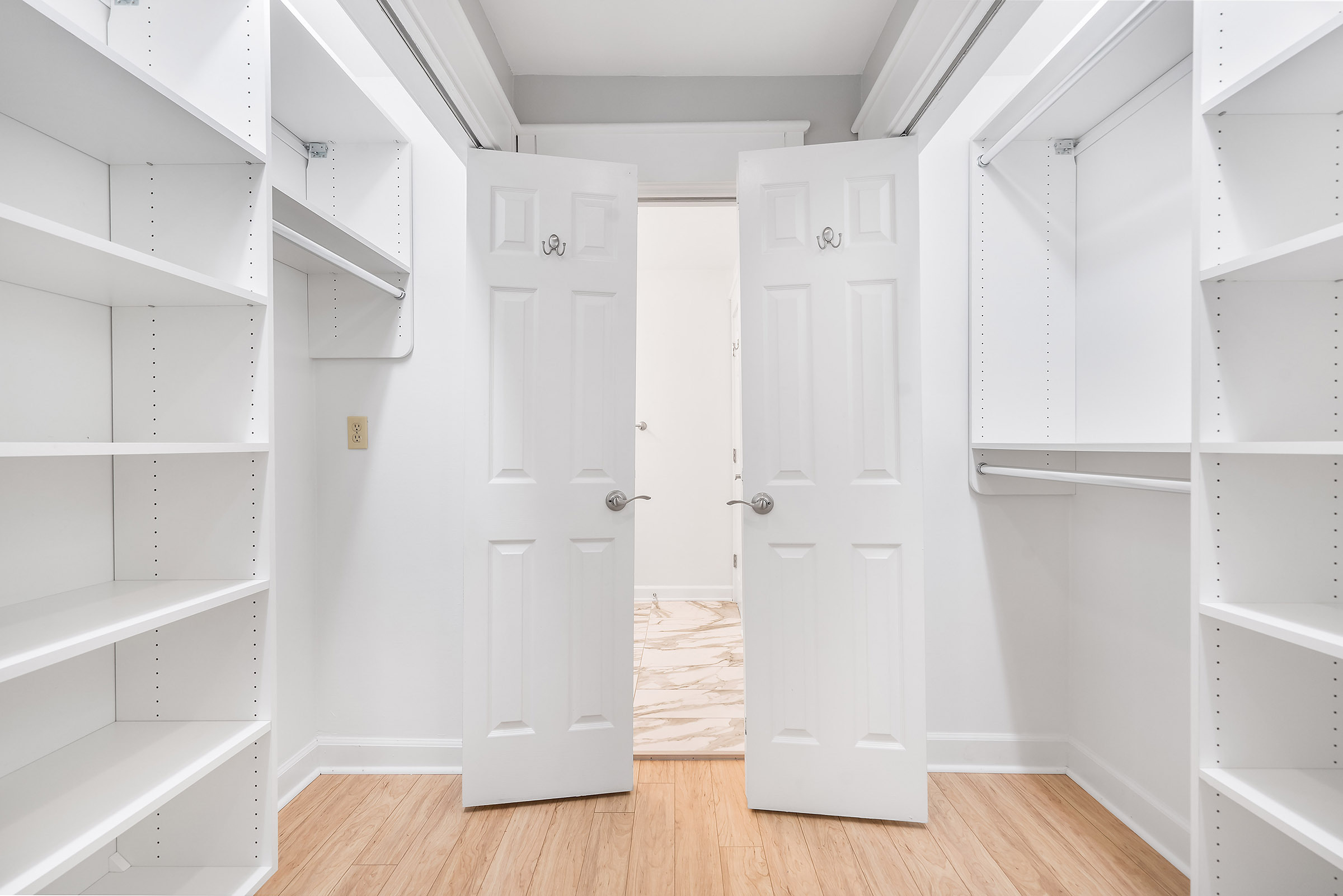 8651 Jaffa Court East Drive Unit: APT 11